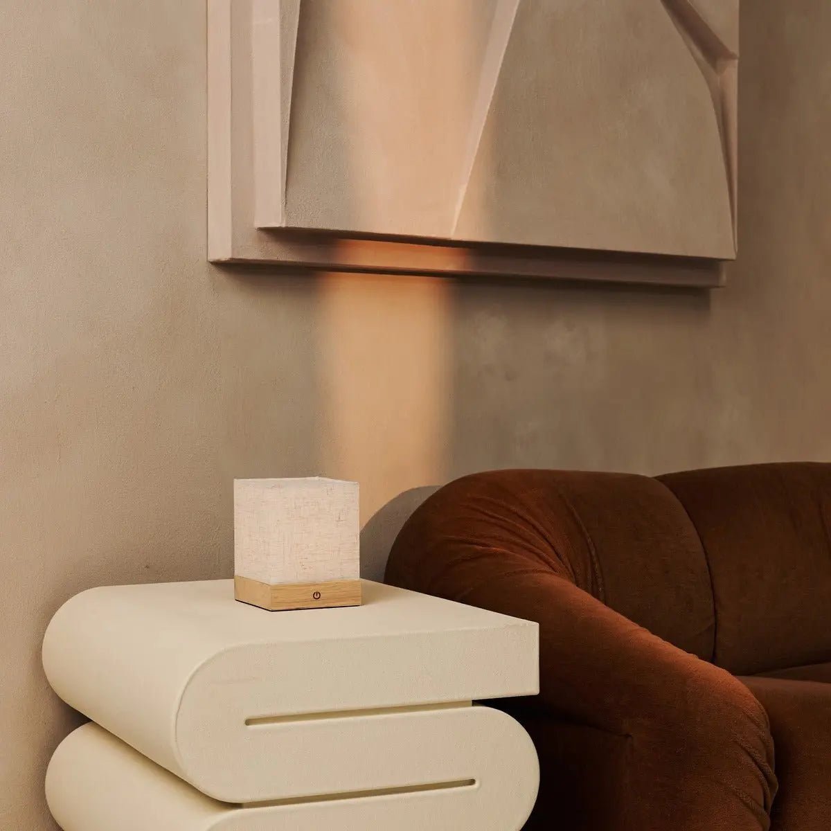 Zano lysebrun genopladelig bordlampe
