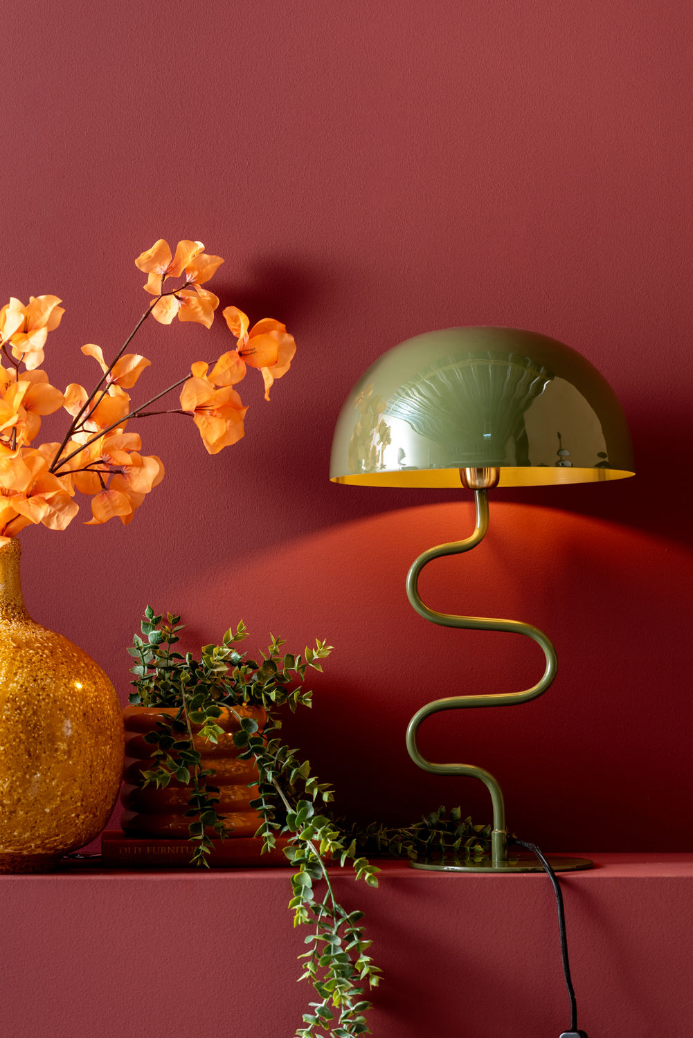 LEITMOTIV Table lamp Twist enamel jungle green