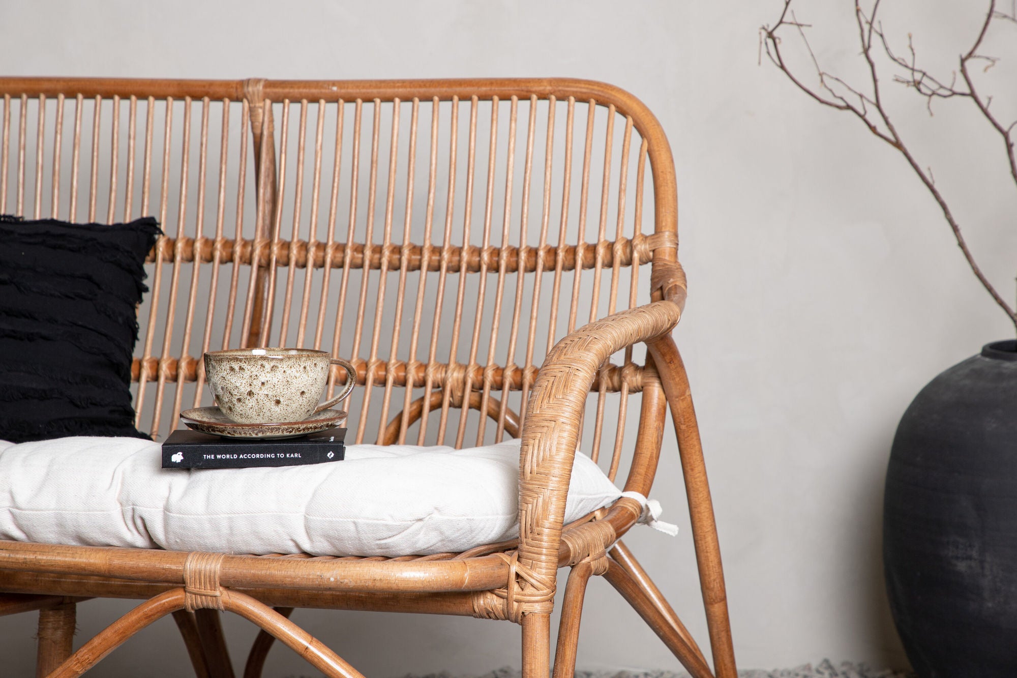 Venture Home Nella Sofa Rattan Nature - inc Offwhite Cushion