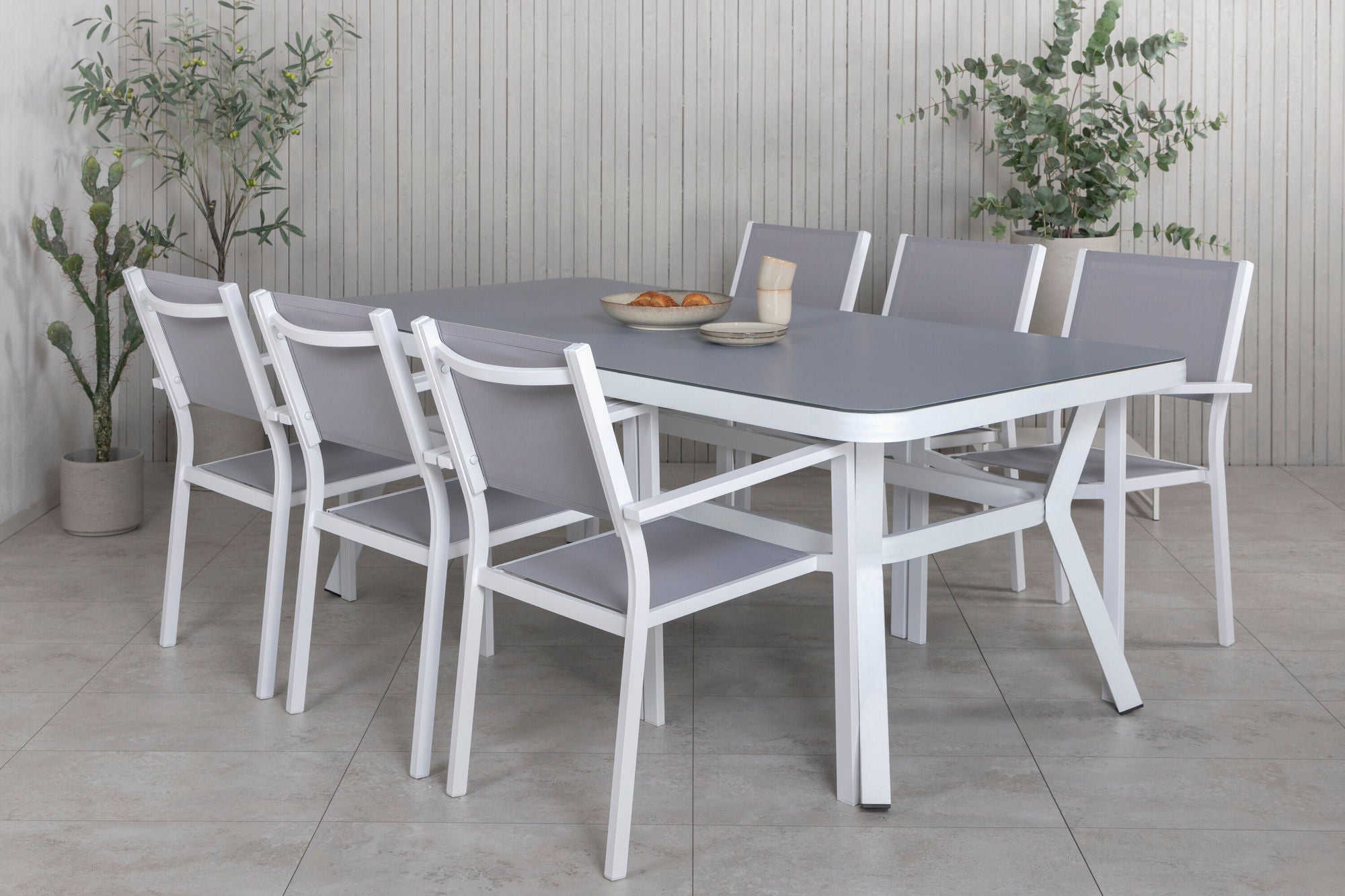 Venture Home Virya spisebord - White Alu / Grey Glass - big bord+Copacabana Stacking stol - White/Grey_6
