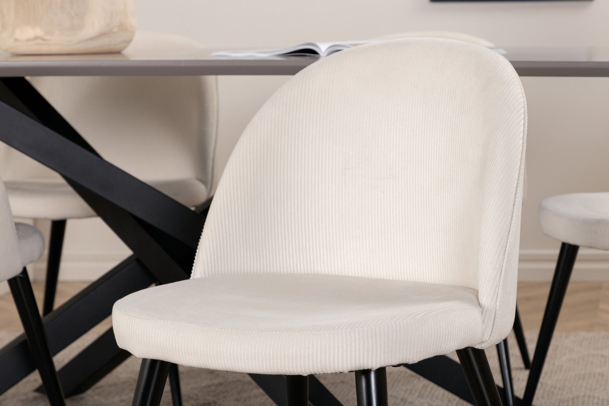 Venture Home Piazza spisebord - Black / Grey Veneer+Velvet Spisebordsstol Corduroy - Beige / Black_6