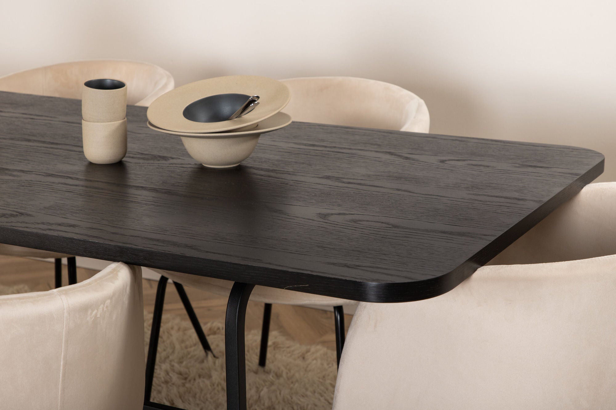 Venture Home Uno spisebord - Black / Black Veneer+Berit stol - Black / Beige Velvet_6