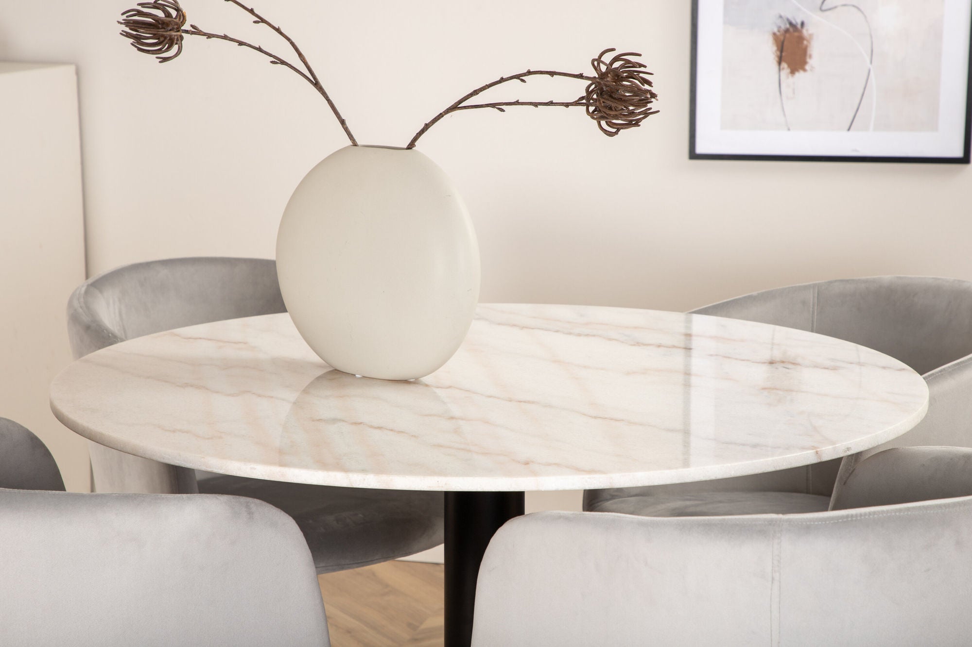 Venture Home Estelle rund spisebord ø106 H75 - White / Black+Berit stol - Black / Light Grey Velvet_4