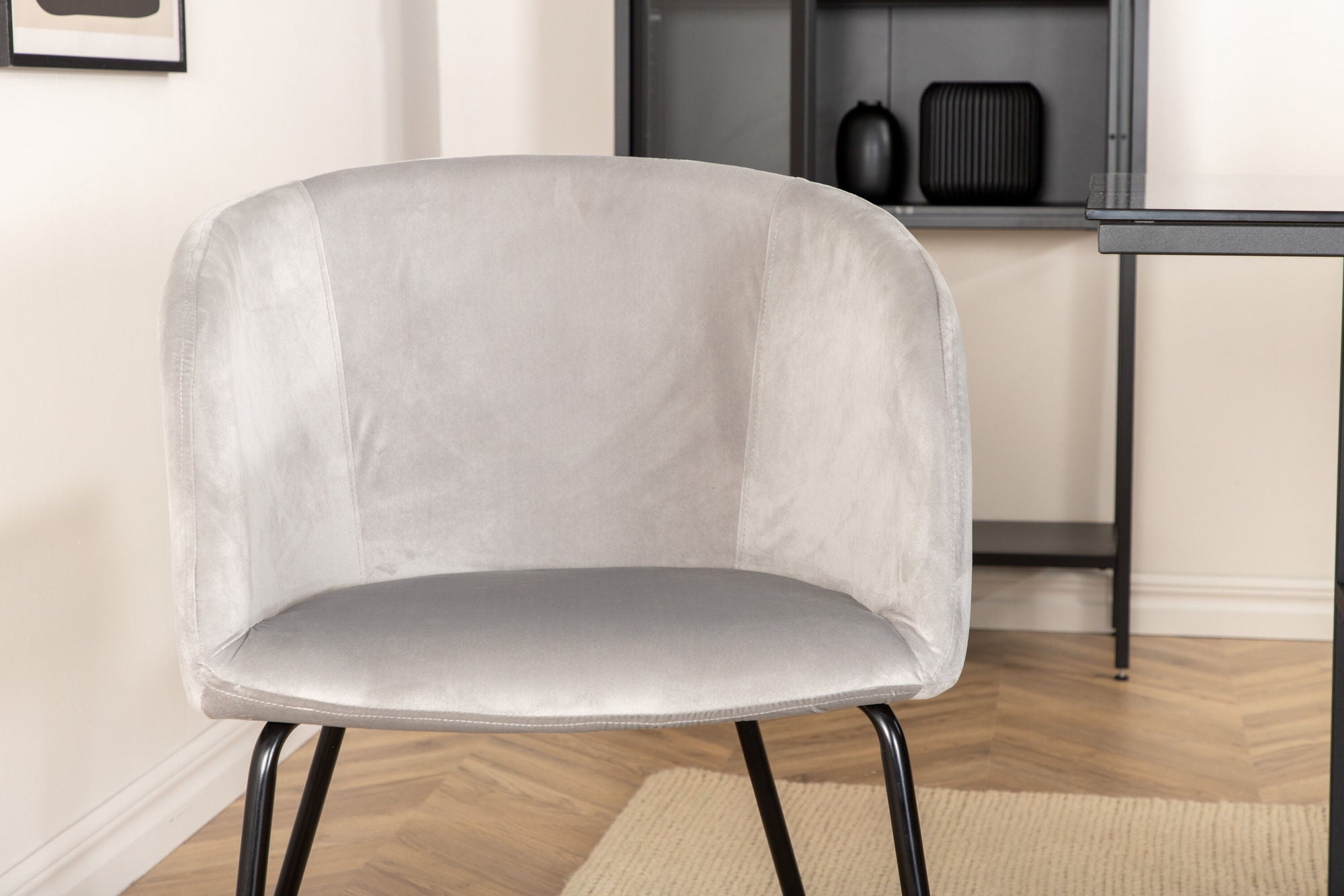 Venture Home Leif spisebord , Black Black smoked smoked Glass+Berit stol , Black Light Grey Velvet_6