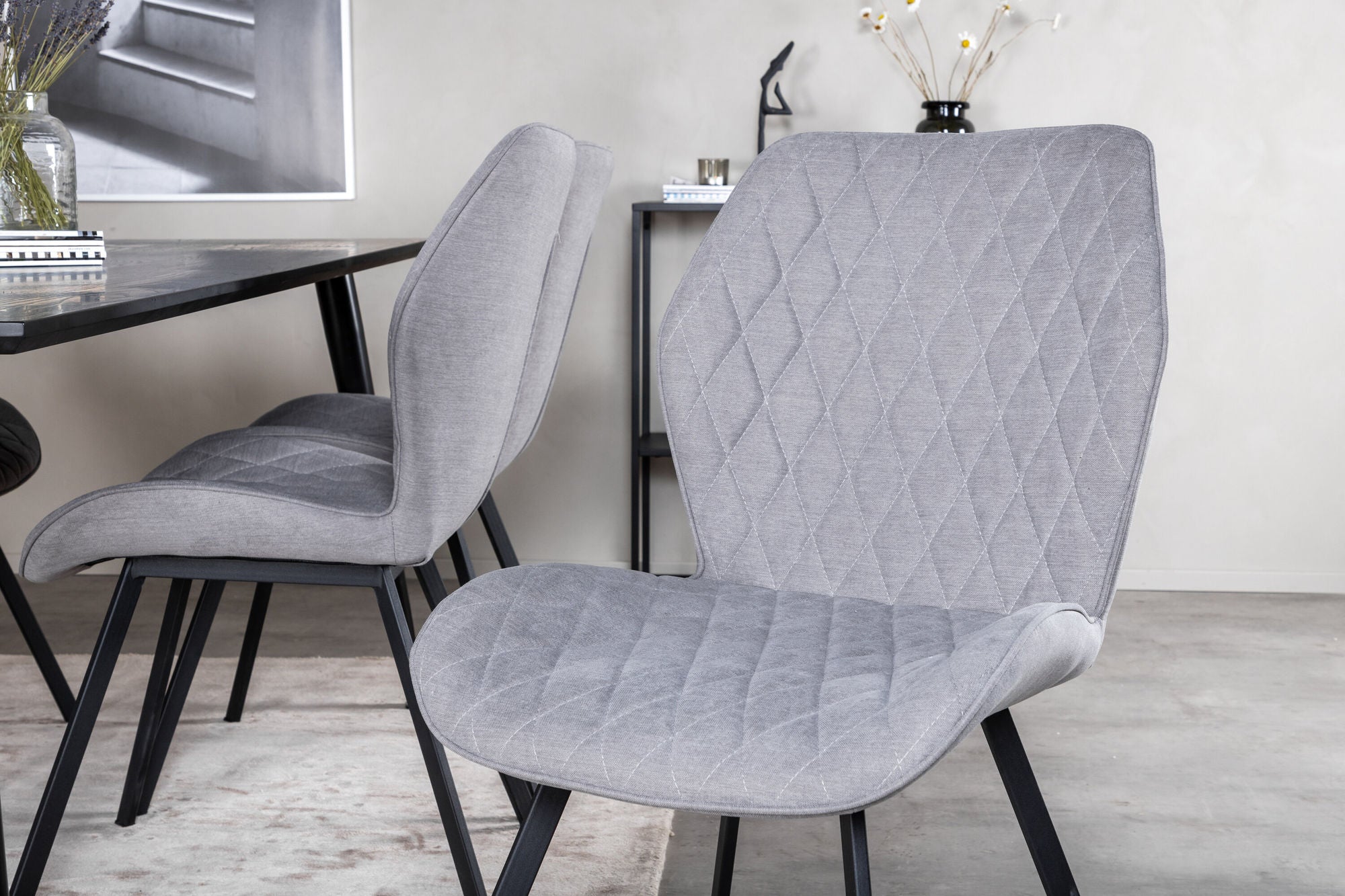 Venture Home Dipp spisebord - 180*90cm - Black Veneer / all black legs +Gemma Dining Ch