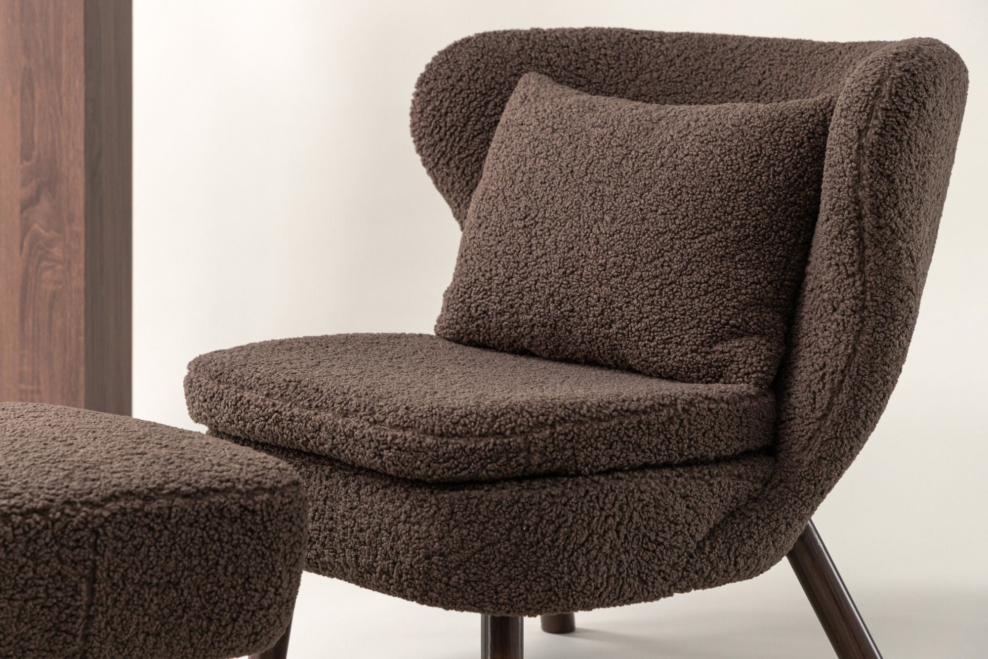 Vind Ryxö Single Sofa - Brown / Dark Brown Teddy