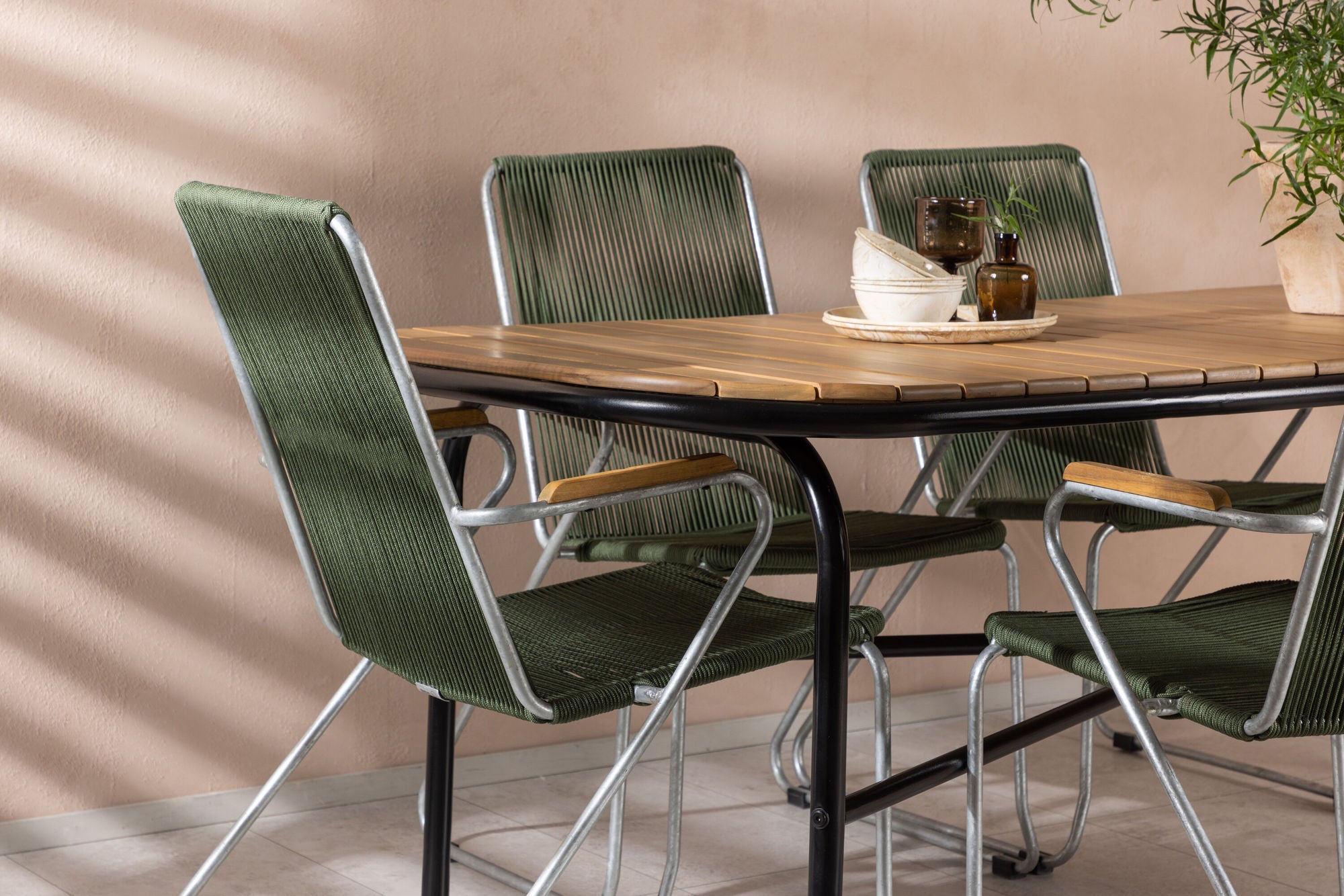 Venture Home Holmbeck Diningbord Steel - Black / Rectangular 90*200*75 +Bois Diningchair Steel - Silver / Green Rope _6