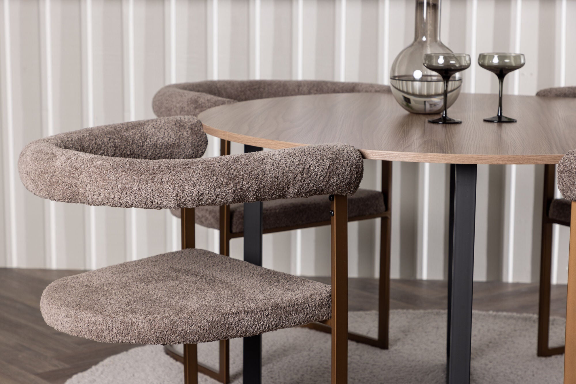 Venture Home Durango spisebord - Black / Walnut MDF +Morning Spisebordsstol - Black / Black Boucle _4