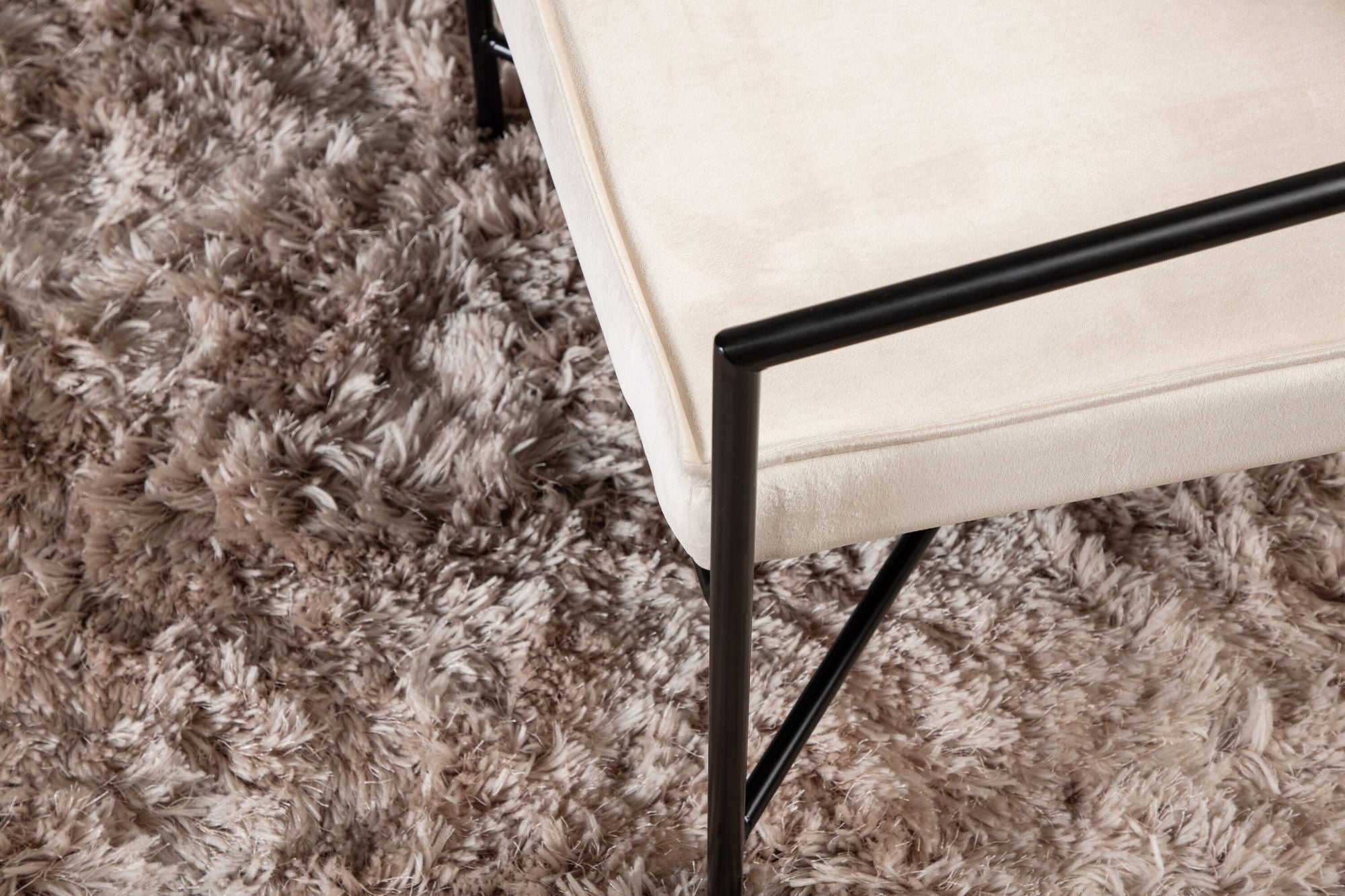 Venture Home Rakel Single Sofa - Black / Beige Velvet
