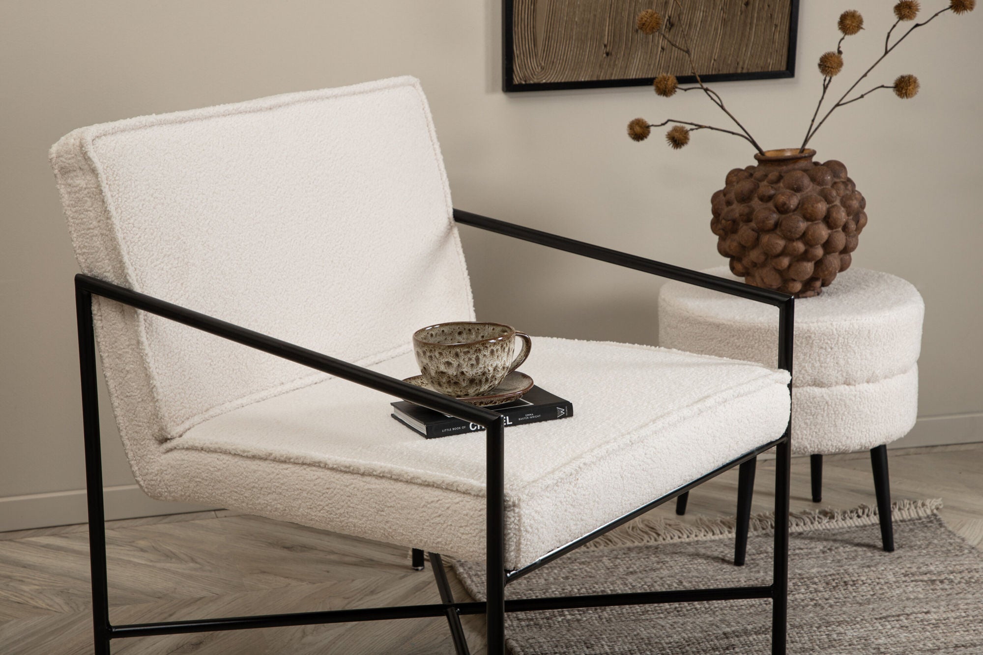 Venture Home Rakel Single Sofa - Black / Offwhite Teddy