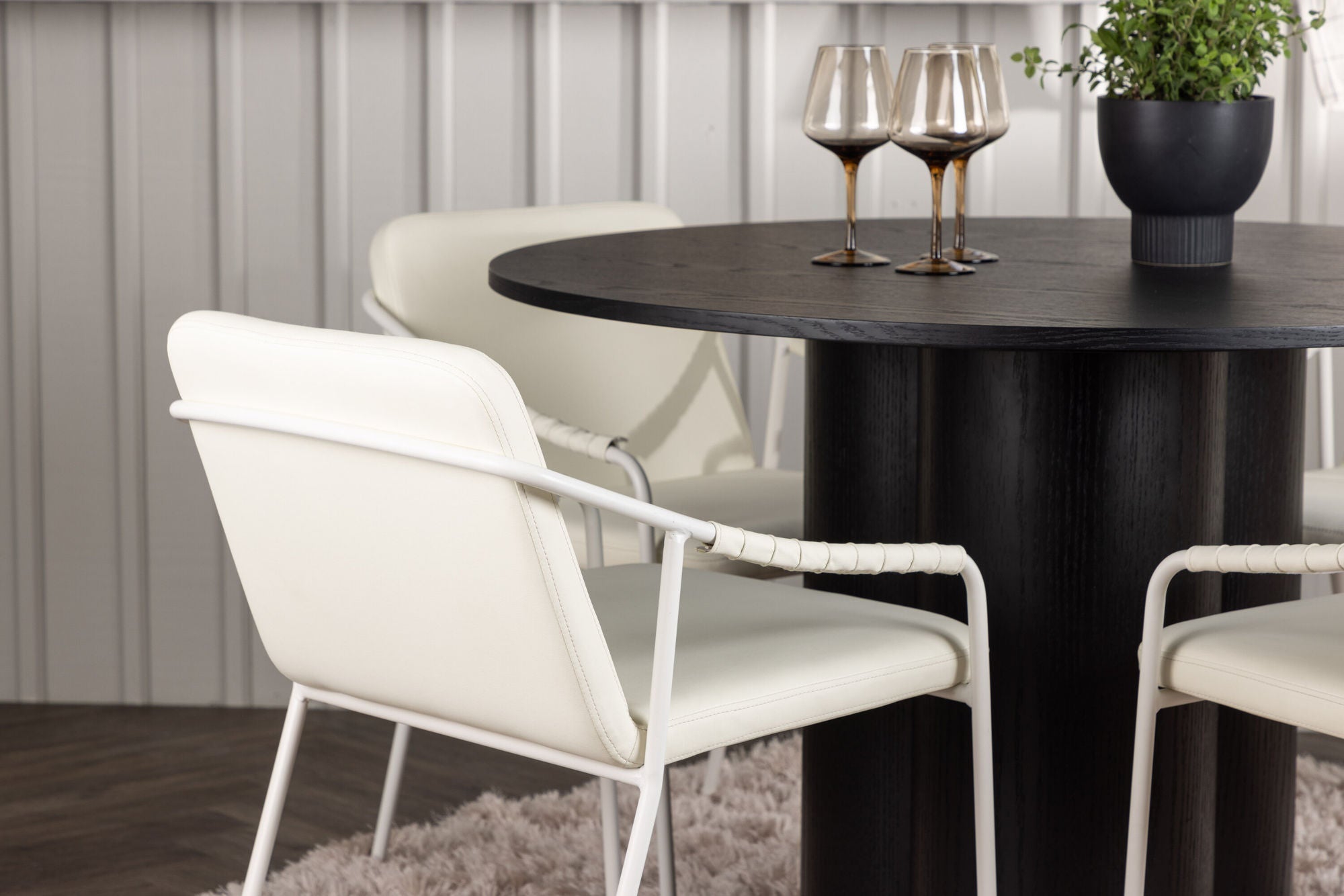 Venture Home Olivia spisebord - Black / Black Veneer +Tvist Spisebordsstol - Beige / Beige PU _4