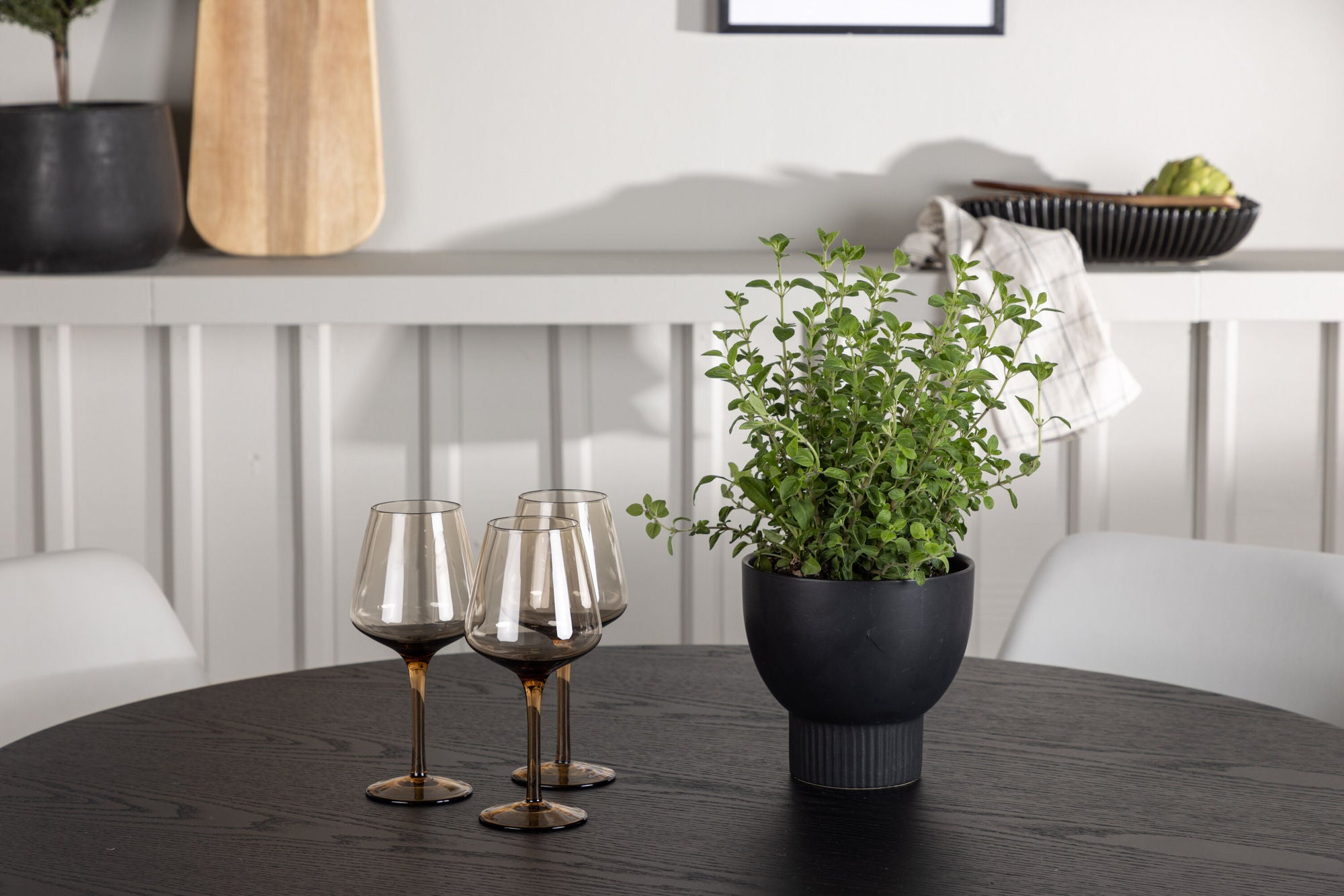 Venture Home Olivia spisebord - Black / Black Veneer +Night Spisebordsstol - Black / White PU _4