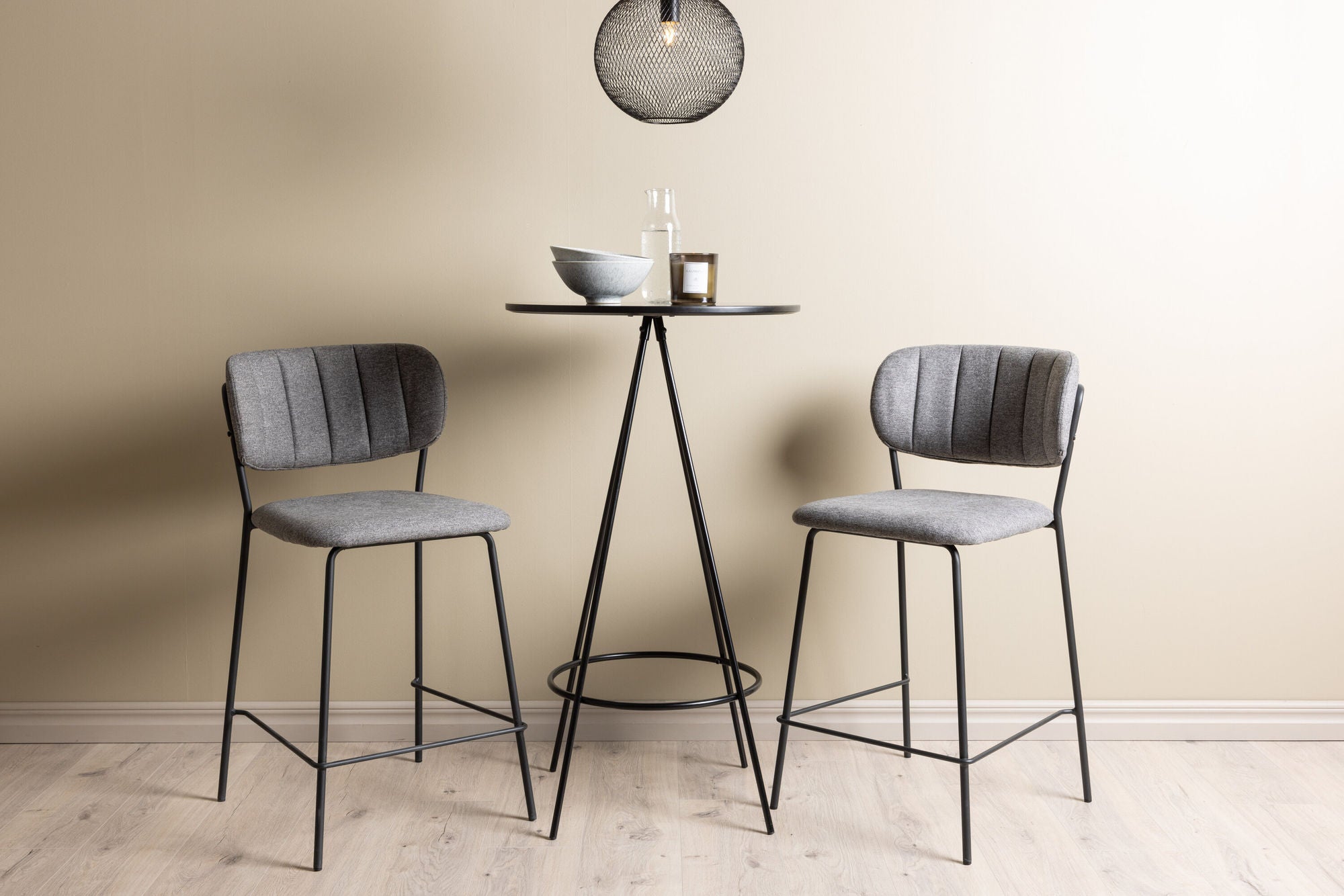Venture Home Bistro Bar bord φ60 - Black / MDF with veneer +Bell Bar stol - Black / Grey Fabric _2