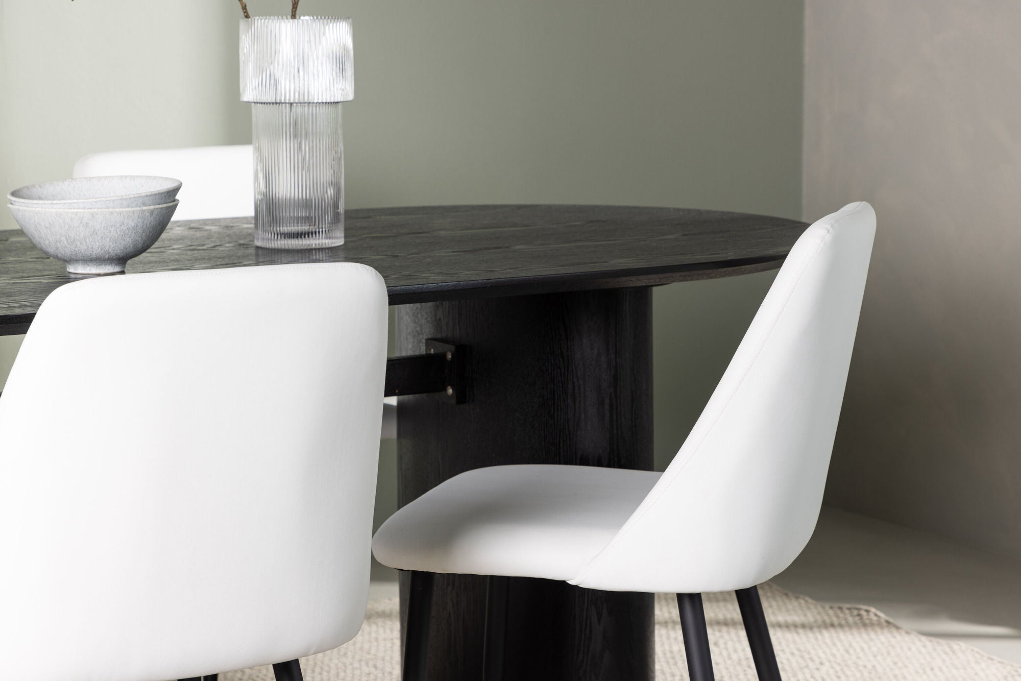 Venture Home Isolde spisebord 180*75 - Black / Black MDF +Night Spisebordsstol - Black / White PU _4