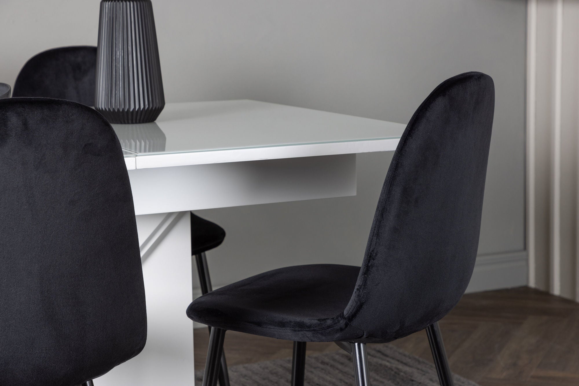 Venture Home Pluto spisebord 120/160*90- White / MDF Glass +Polar Spisebordsstol - Black legs / Black Velvet _4