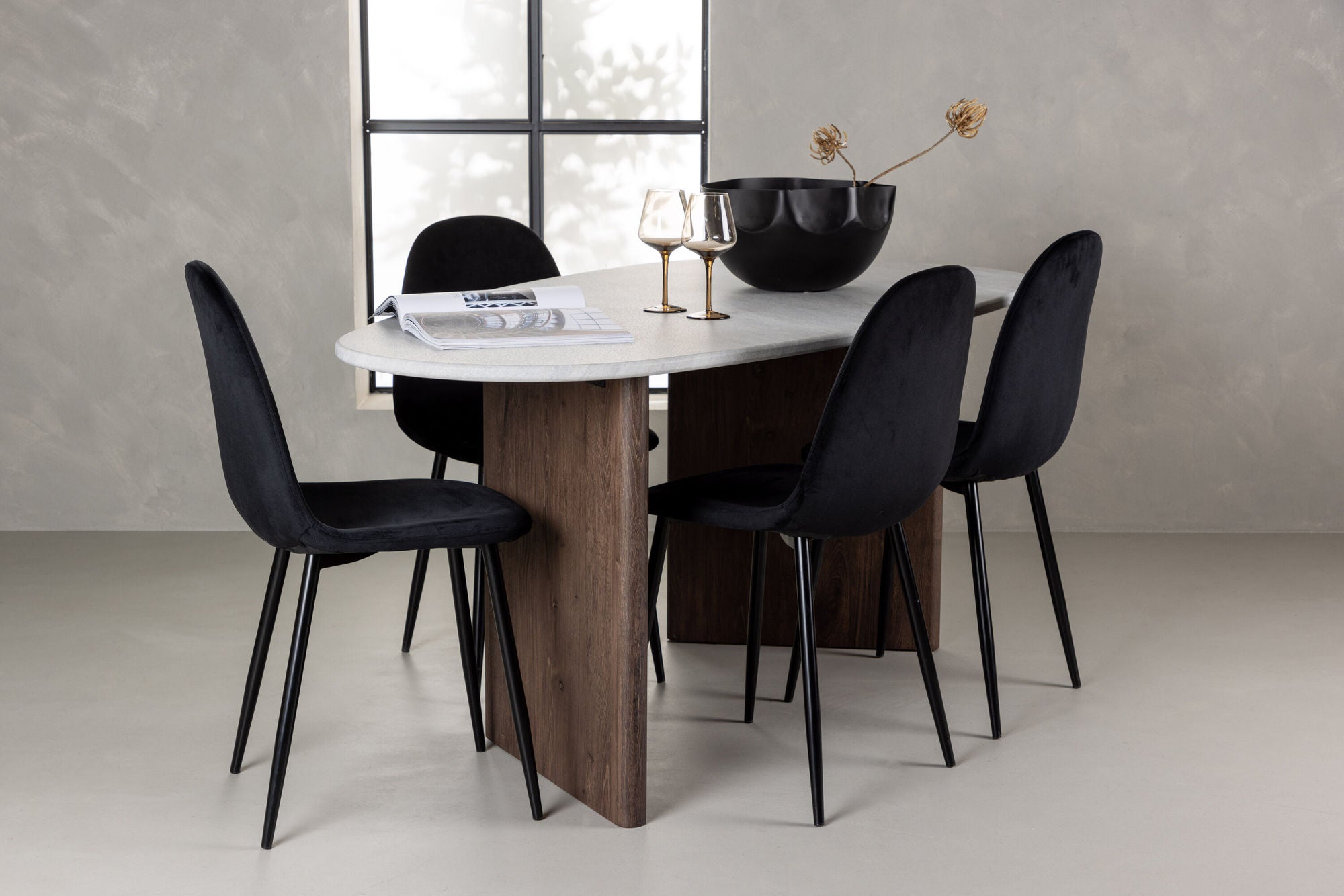 Venture Home Grönvik spisebord 180*75 - Mocca / Offwhite Concretelook MDF +Polar Spisebordsstol - Black legs / Black Velvet _4