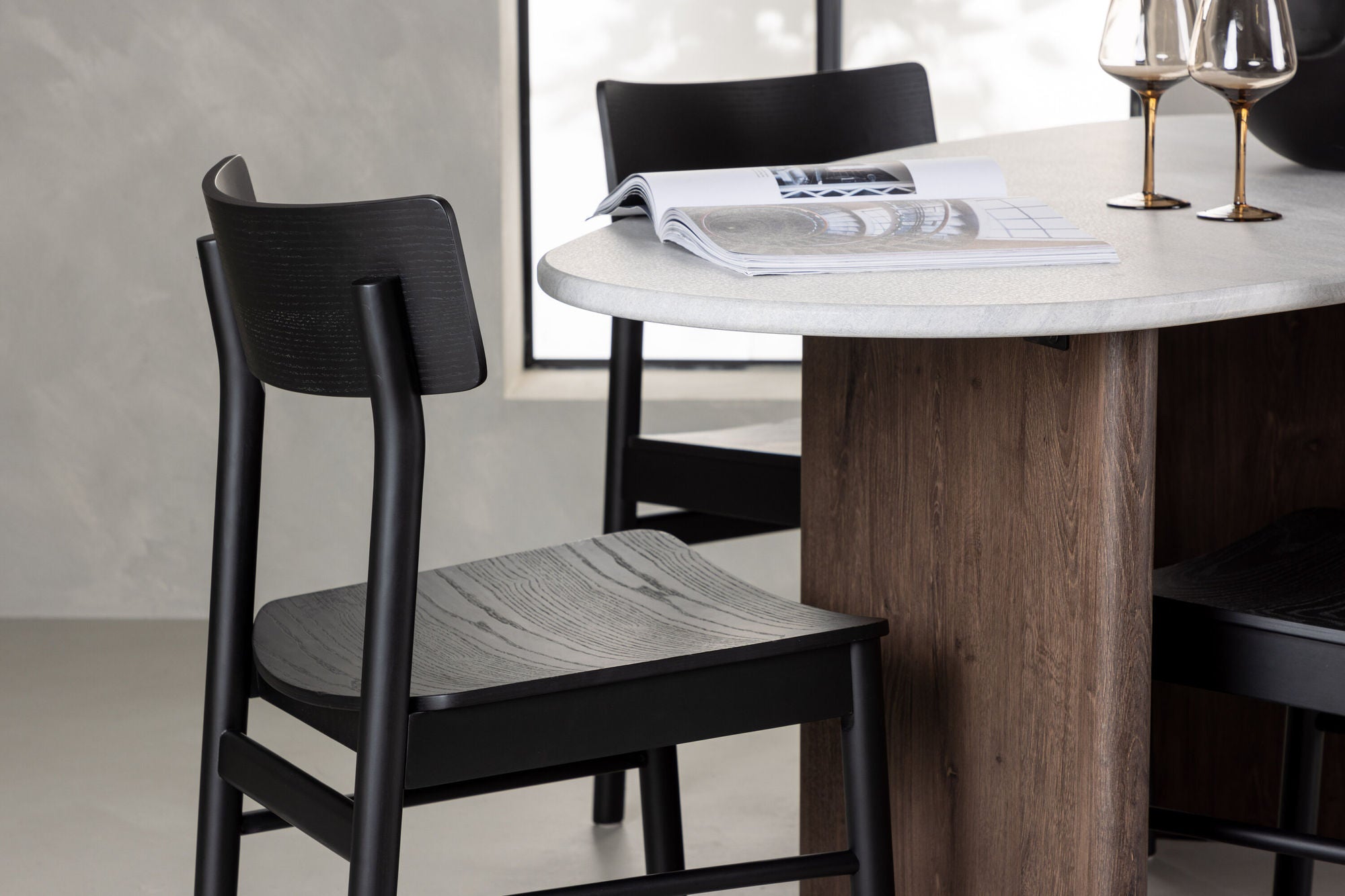 Venture Home Grönvik spisebord 180*75 - Mocca / Offwhite Concretelook MDF +Montros Spisebordsstol - Natural / Natural Rubberwood _4