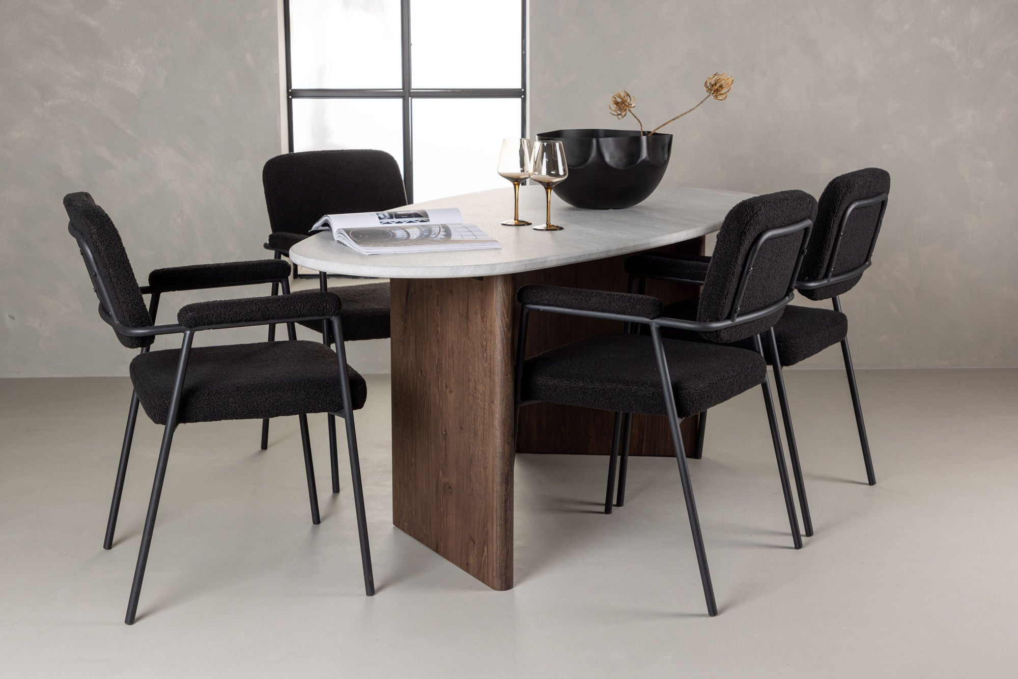 Venture Home Grönvik spisebord 180*75 - Mocca / Offwhite Concretelook MDF +Yesterday Spisebordsstol - Black / Black Boucle _4