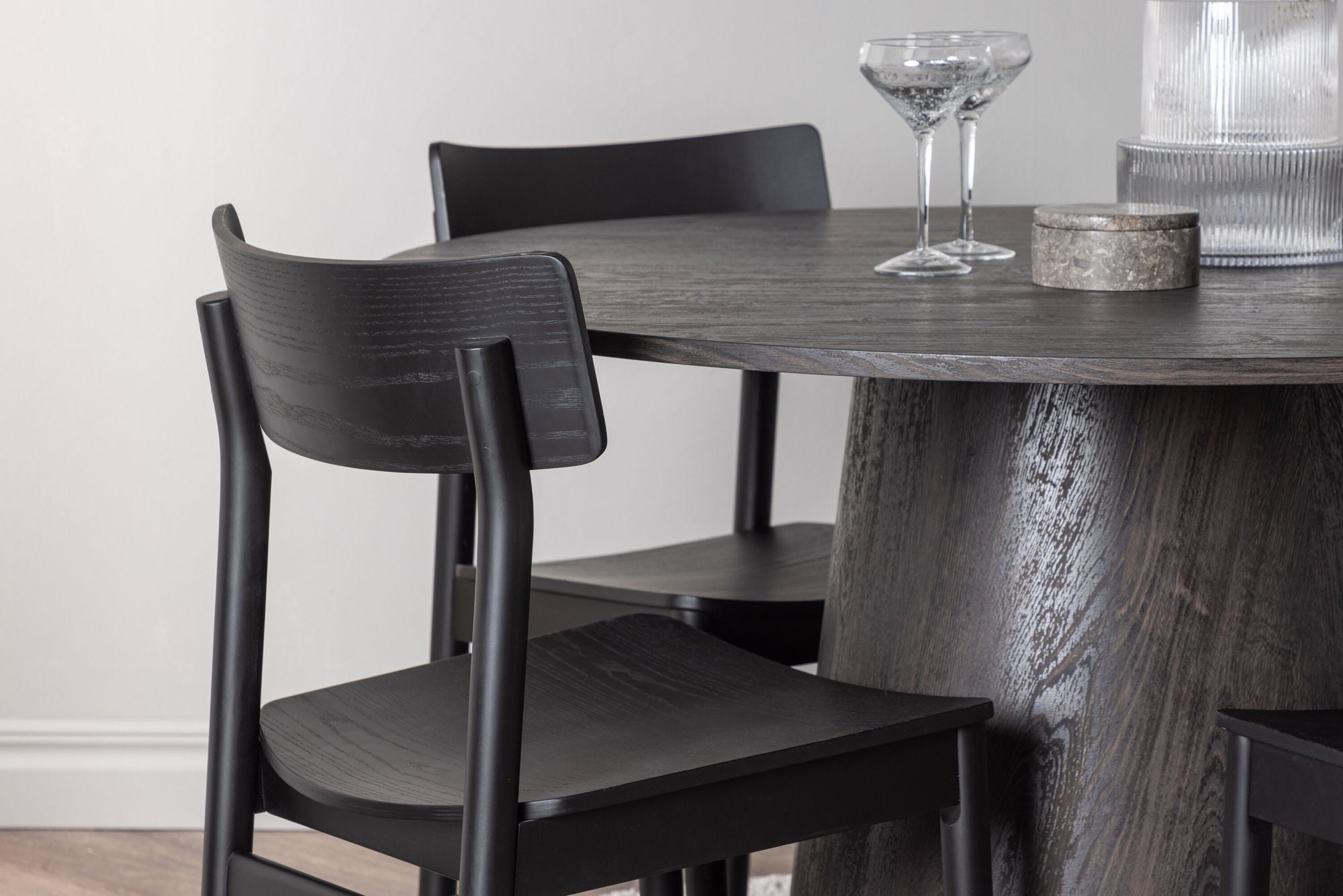 Venture Home Lanzo spisebord φ120 - Mocca/Mocca +Montros Spisebordsstol - Natural / Natural Rubberwood _4