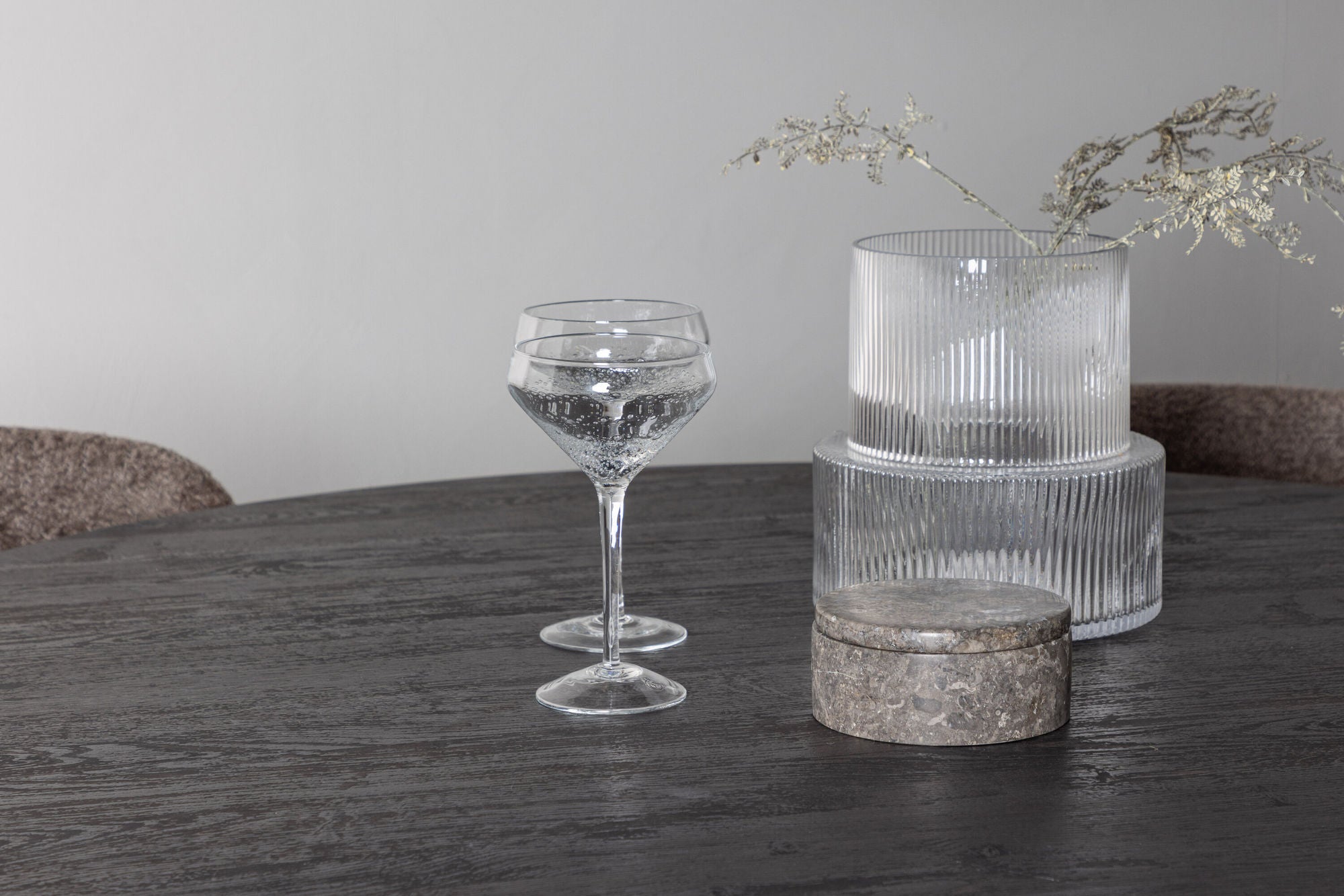 Venture Home Lanzo spisebord φ120 - Mocca/Mocca +Modesto Spisebordsstol - Grey / Smoked Black Boucle _4