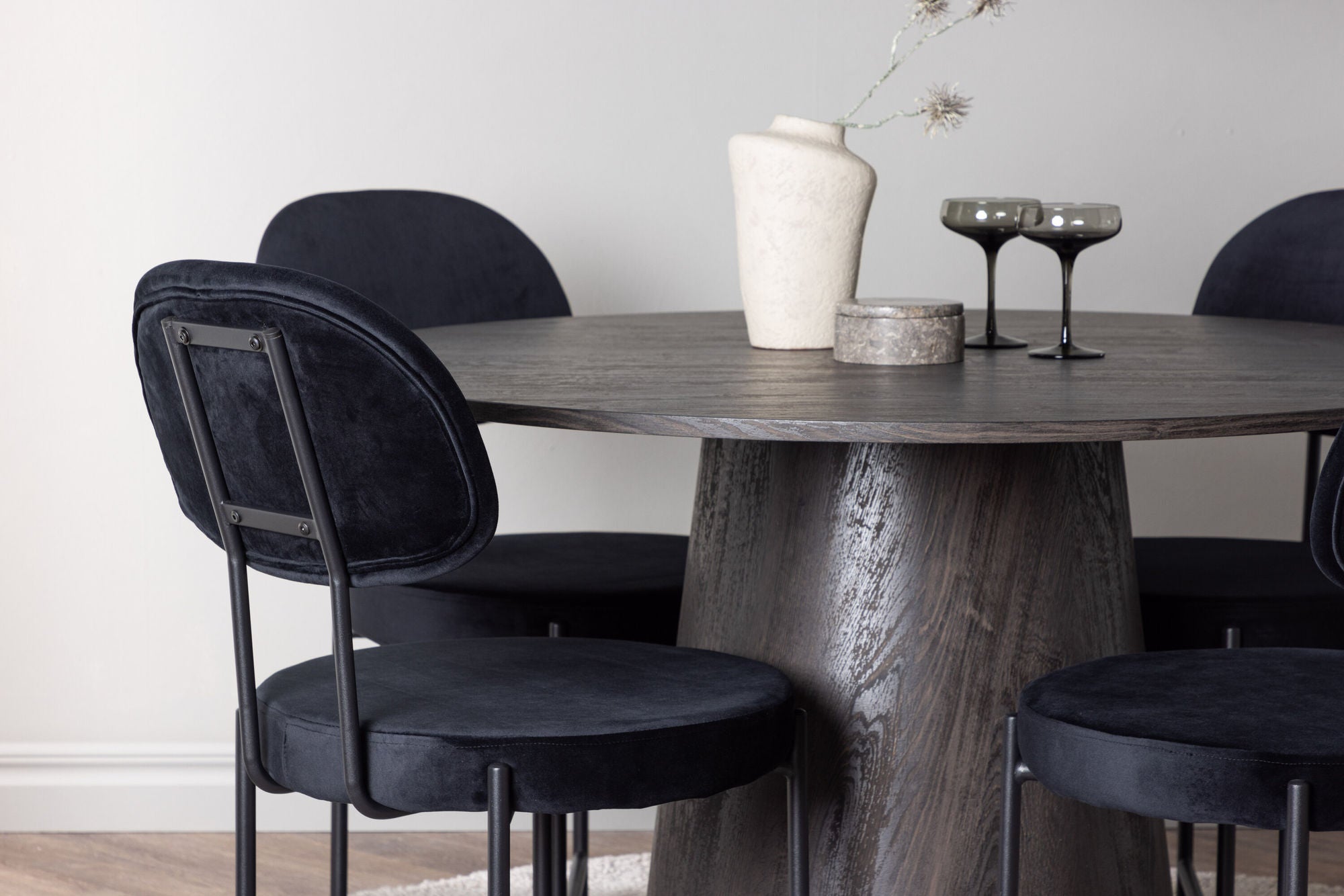 Venture Home Lanzo spisebord φ120 - Mocca/Mocca +Stella Spisebordsstol - Black / Black Velvet _4