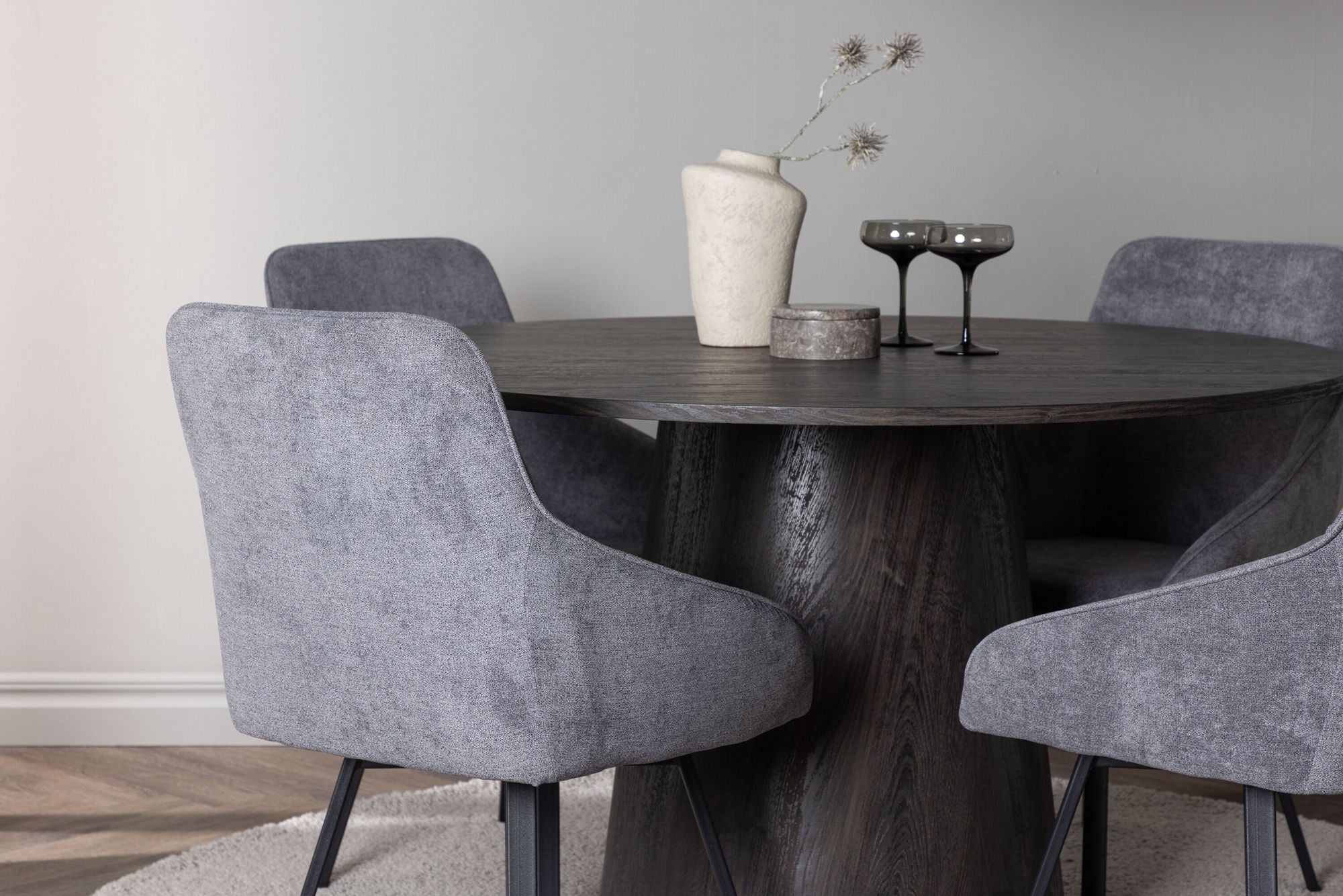 Venture Home Lanzo spisebord φ120 - Mocca/Mocca +Rosie Spisebordsstol - Black / Dark grey Fabric _4