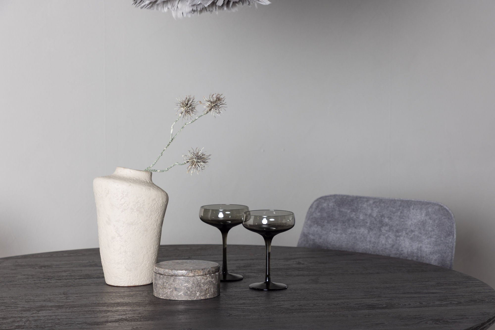 Venture Home Lanzo spisebord φ120 - Mocca/Mocca +Rosie Spisebordsstol - Black / Dark grey Fabric _4