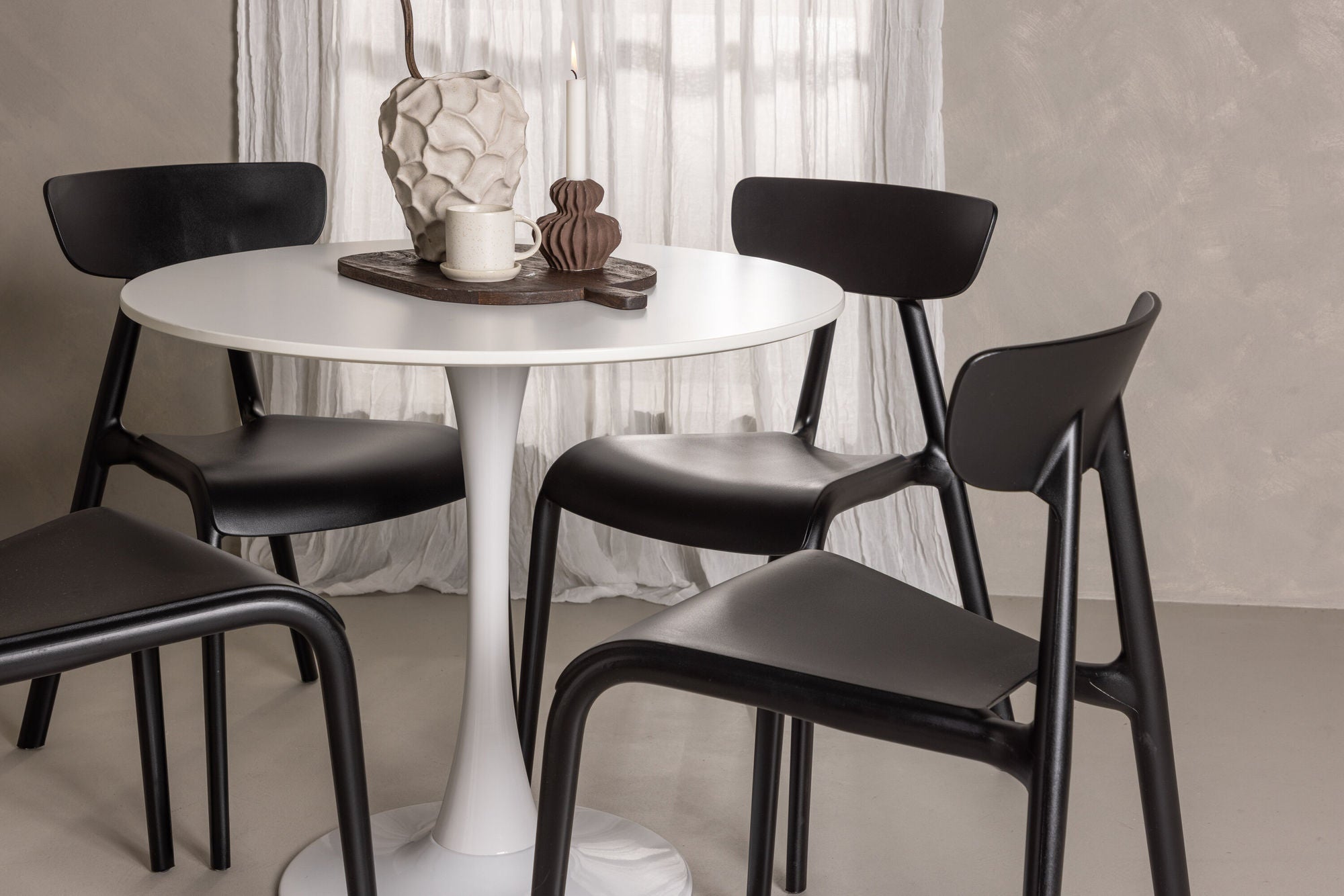 Venture Home Hamden spisebord - White MDF+Ursholmen Spisebordsstol - Black Polypropylene_4