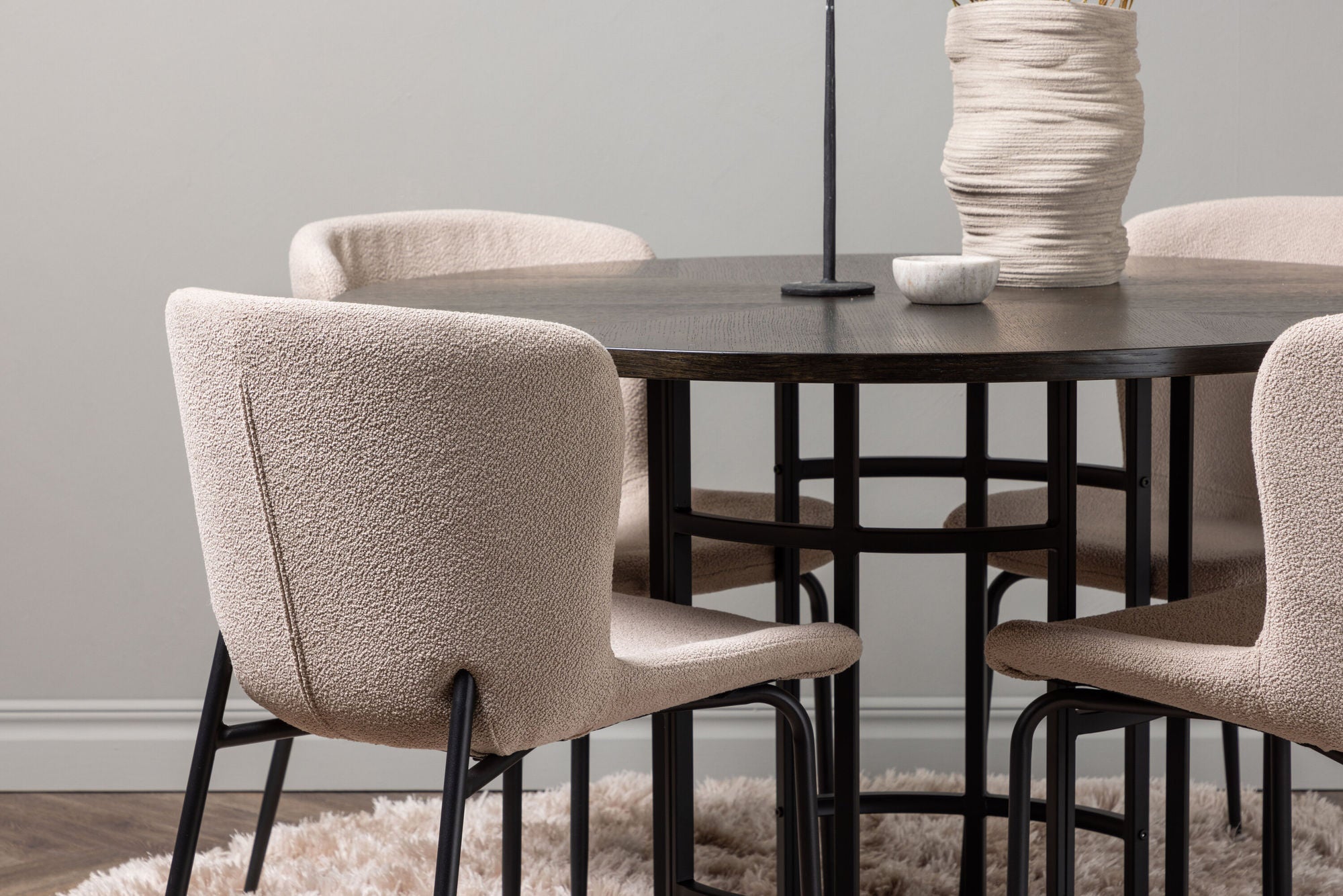 Venture Home Copenhagen spisebord - Black / Mocca Veneer +Modesto Spisebordsstol - Beige / Beige Boucle _4