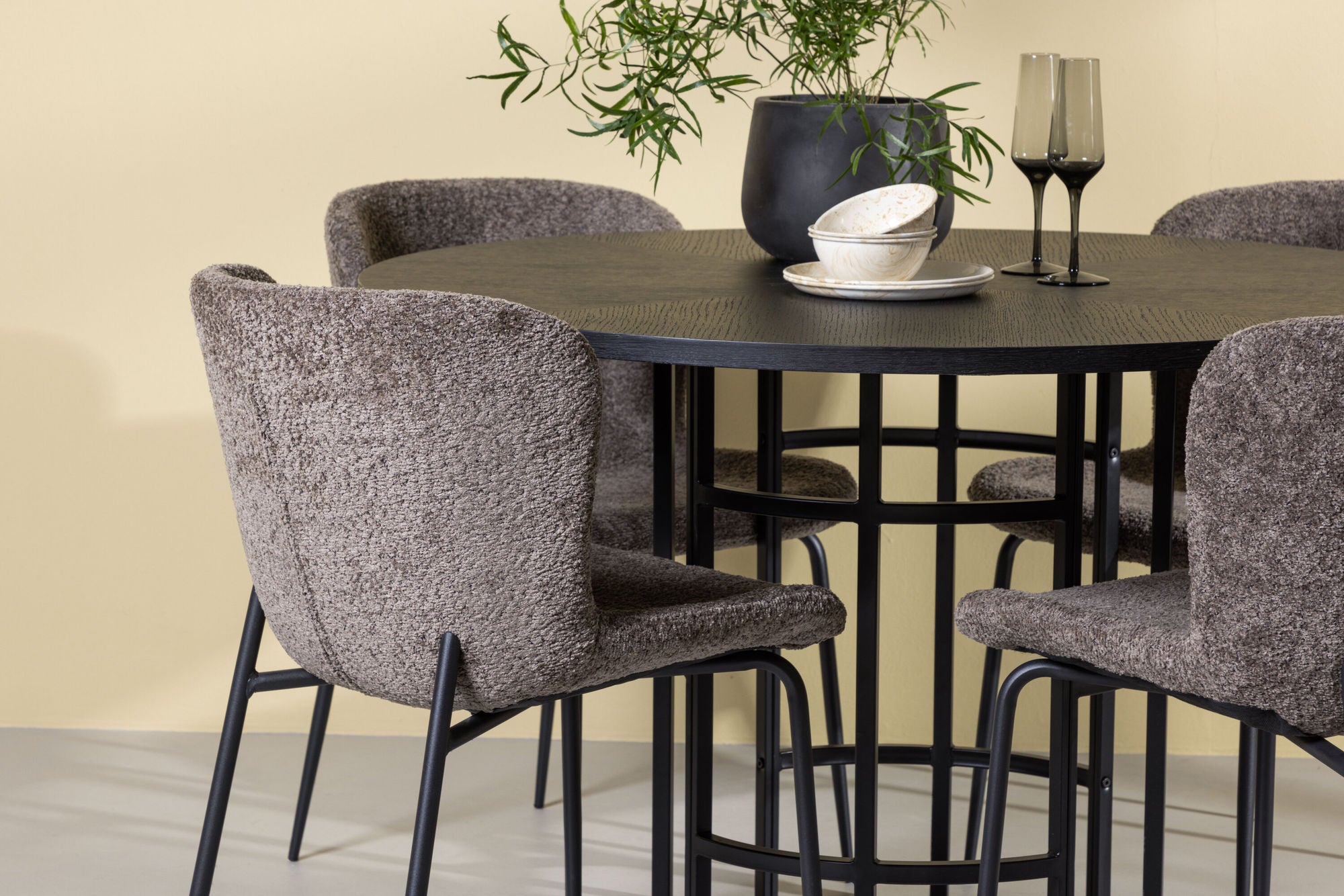 Venture Home Copenhagen spisebord - Black / Black Veneer +Modesto Spisebordsstol - Grey / Smoked Black Boucle _4