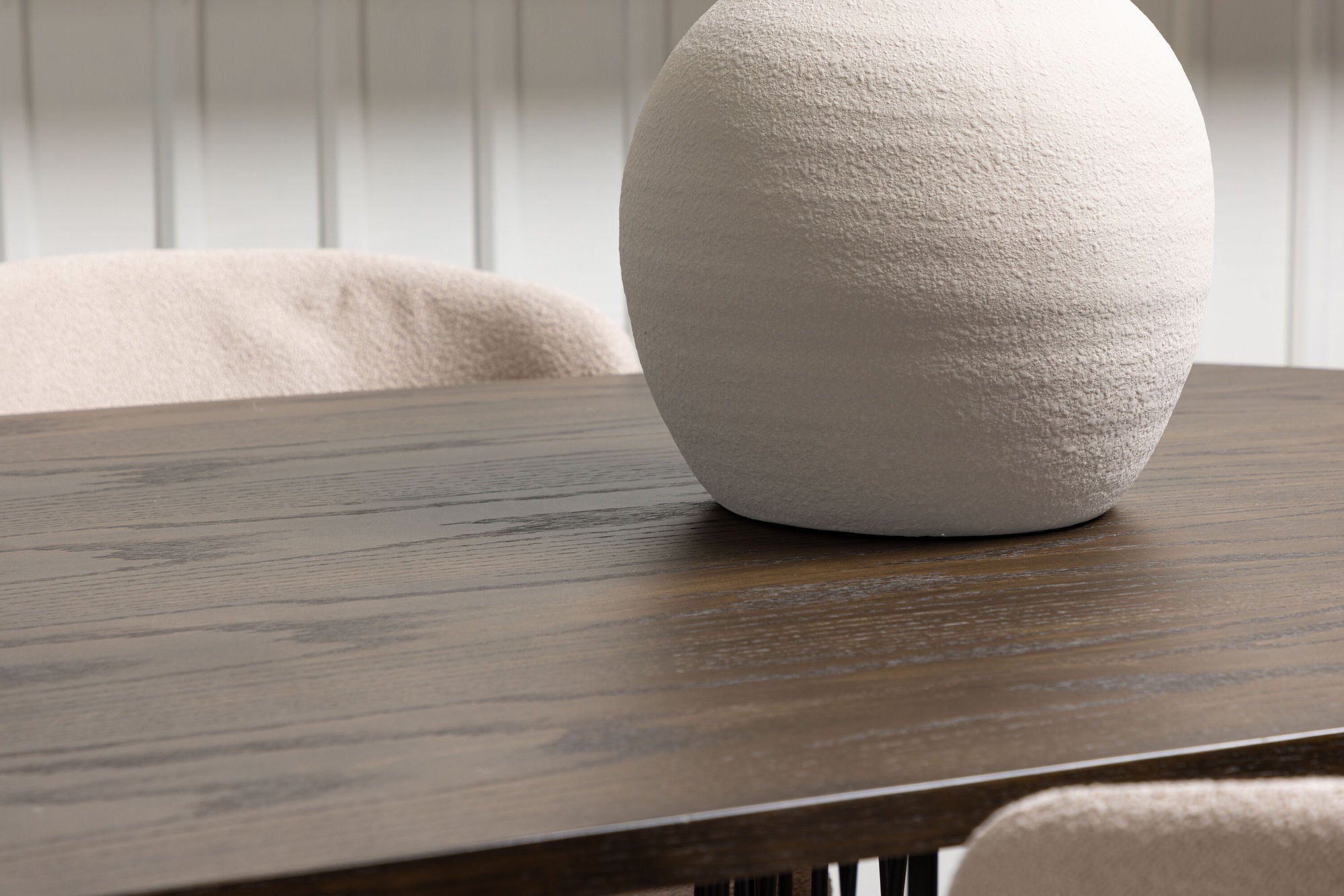 Venture Home Stone oval spisebord - Black / Mocca Veneer +Modesto Spisebordsstol - Beige / Beige Boucle _4
