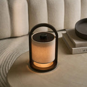 River Mørkebrun genopladelig træ bordlampe