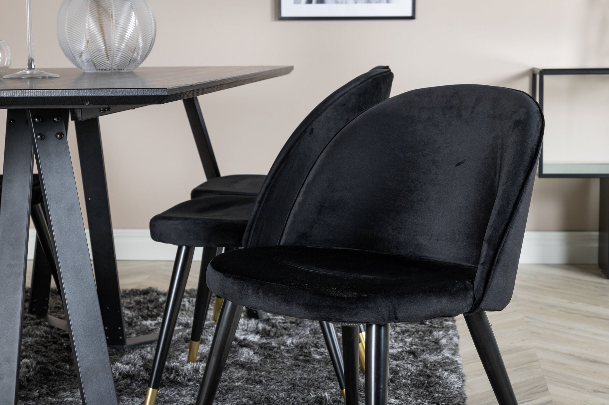Venture Home Marina spisebord - Black top / Black Legs +Velvet Spisebordsstol Brass - Black / Black_6