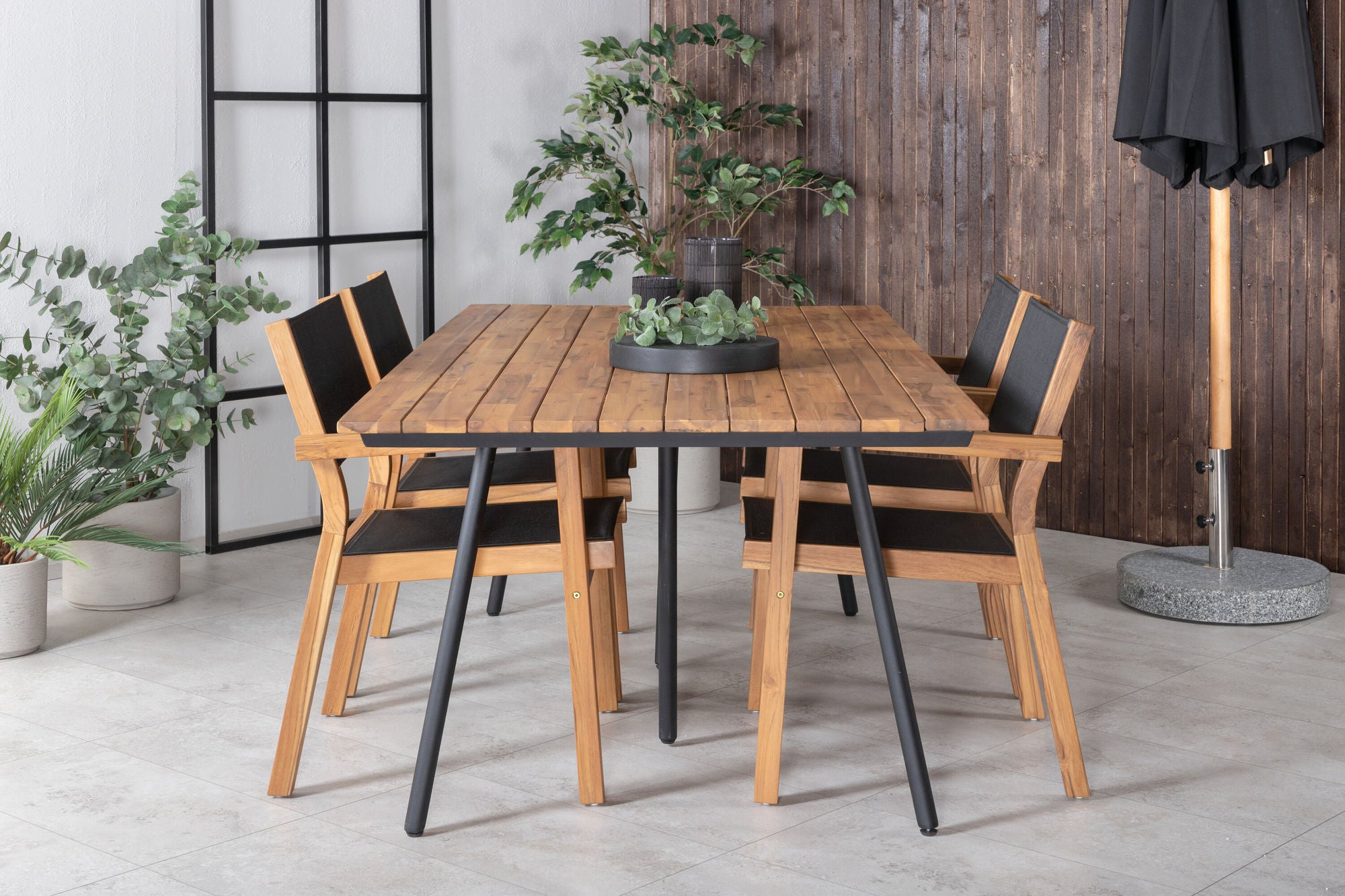 Venture Home Chan spisebord - Black Steel / Acacia (teak look) - 200cm+Venice Stackingchair - Teak / Black textilene_4