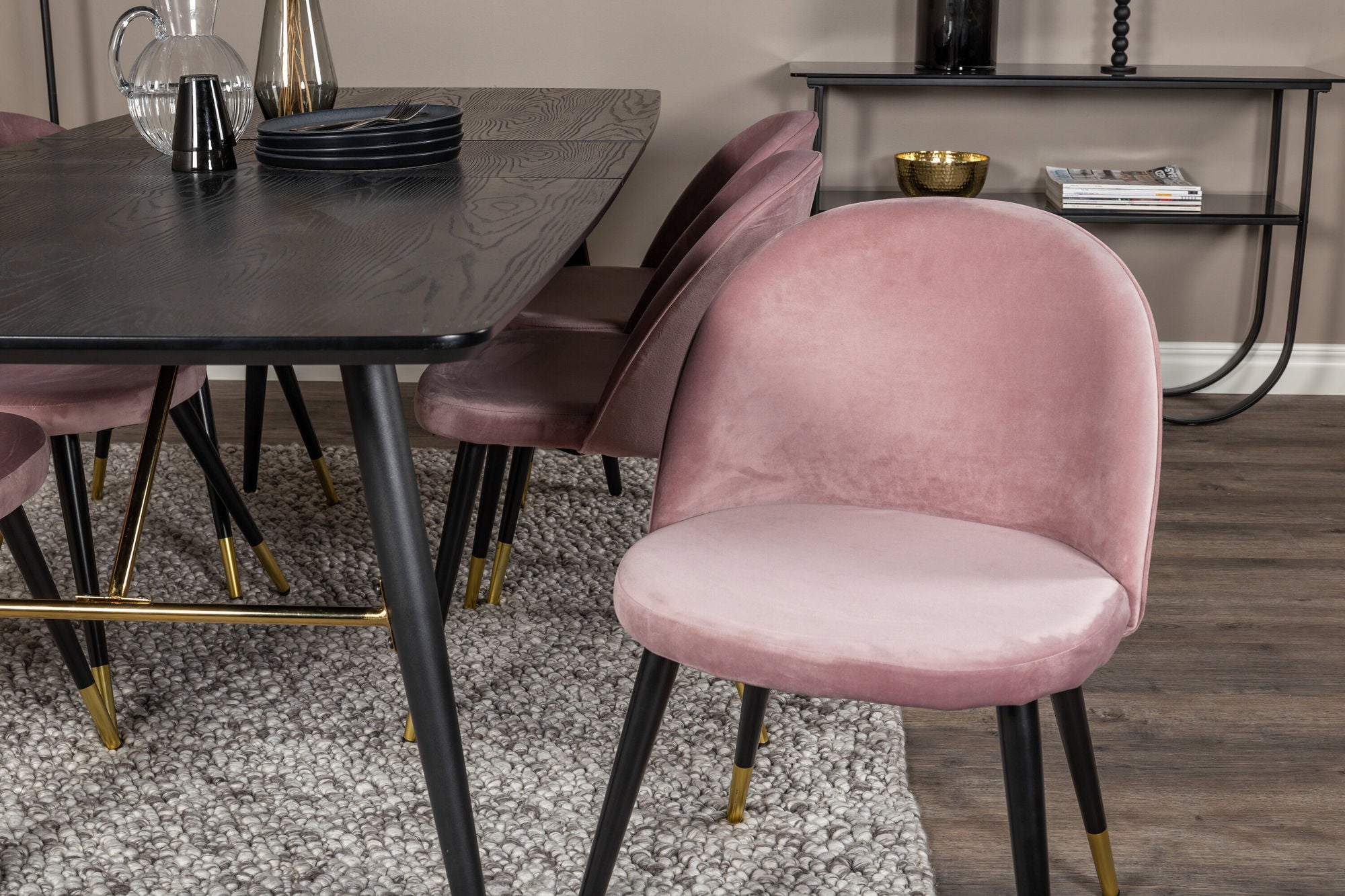 Venture Home Gold Extention bord - 180/220*85*H76 Black Veneer - Black legs - Brass details+Velvet Spisebordsstol Brass - Pink / Black_6