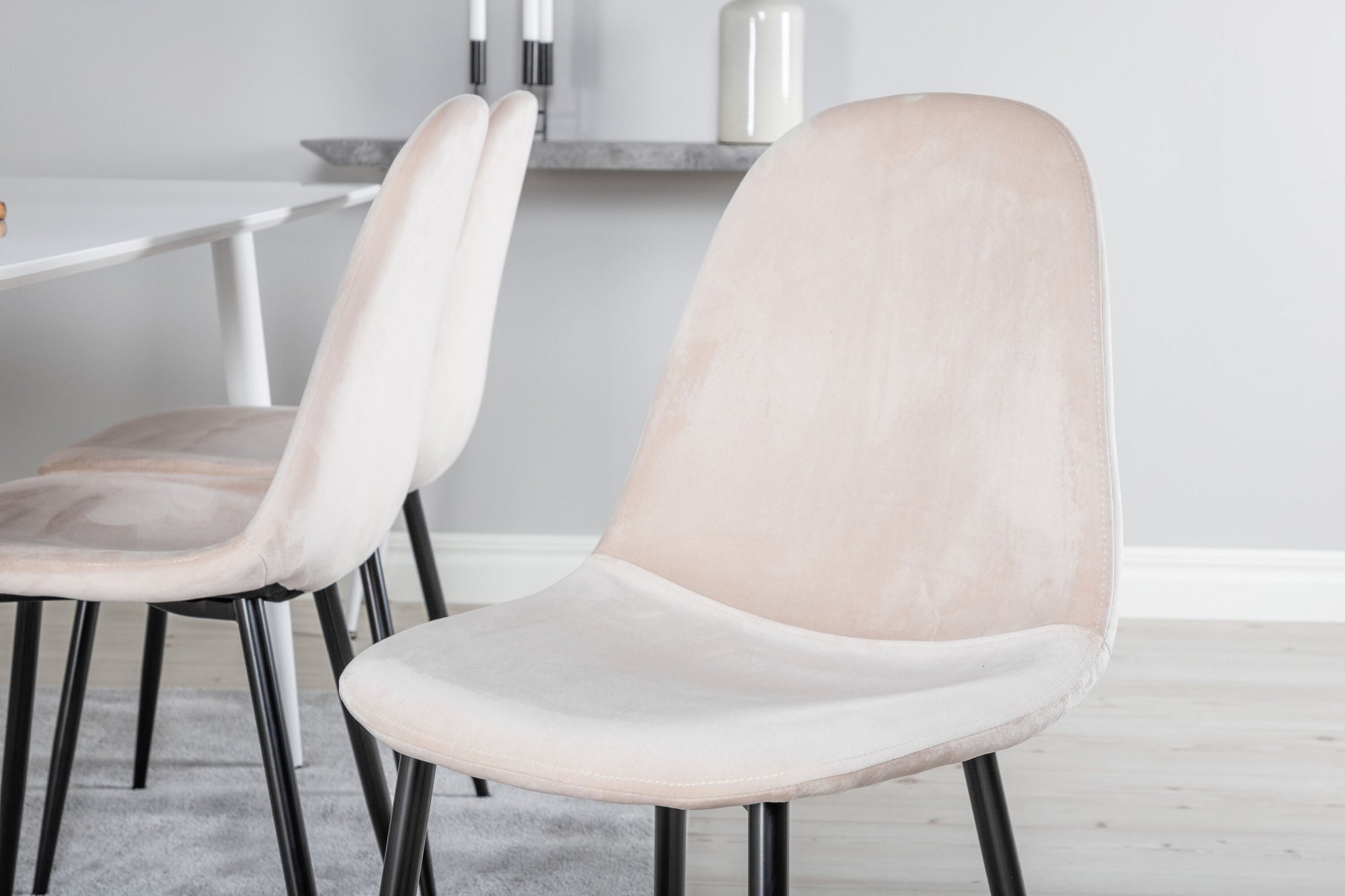 Venture Home Polar spisebord 180 cm - White top / White Legs+Polar Spisebordsstol- Black legs / Beige Velvet (ersätter 19902-880)_6