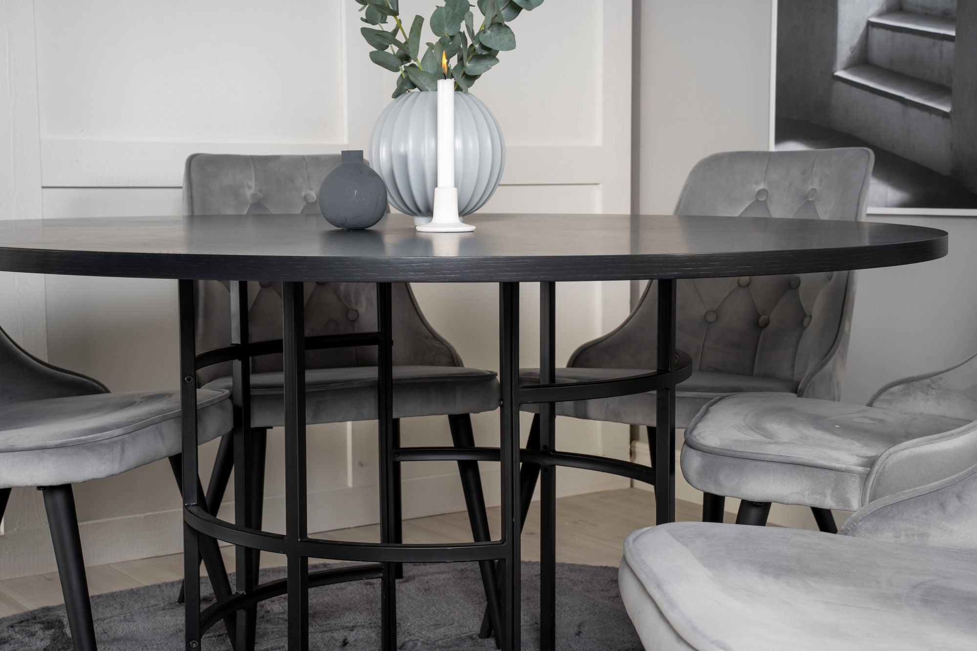 Venture Home Copenhagen - spisebord round - Black / Black+Velvet Deluxe Spisebordsstol - Black legs / Light Grey velvet_6