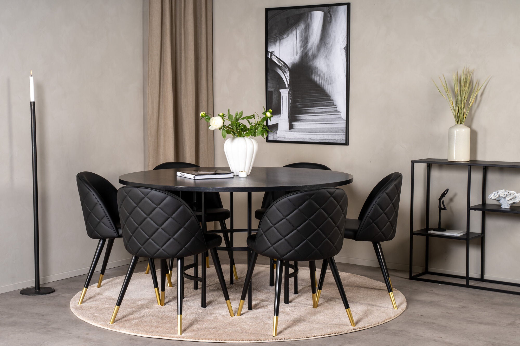 Venture Home Copenhagen - spisebord round - Black / Black+Velvet dining chair brass w. stiches in back - Black / PU _6