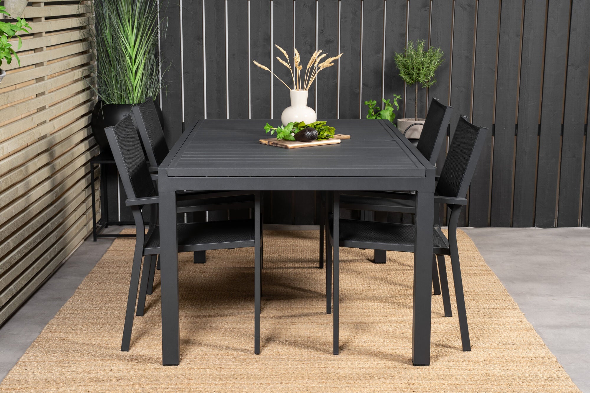 Venture Home Marbella bord 160/240 - Black/Black - Copacabana Stacking stol - Black/Black 4