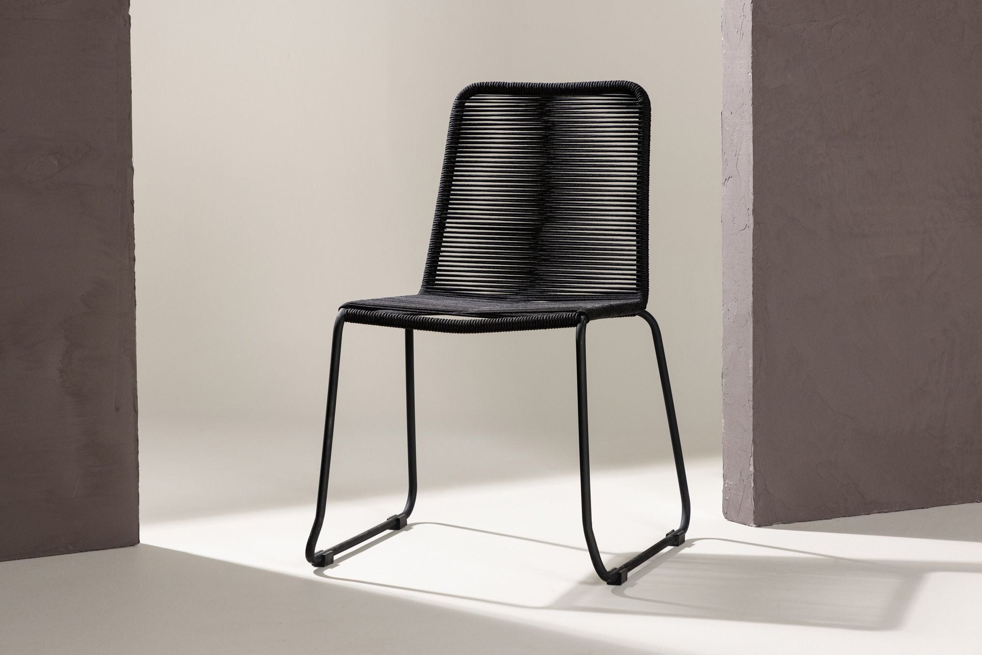 Venture Home Lindos Stacking stol - Black Alu / Black Rope