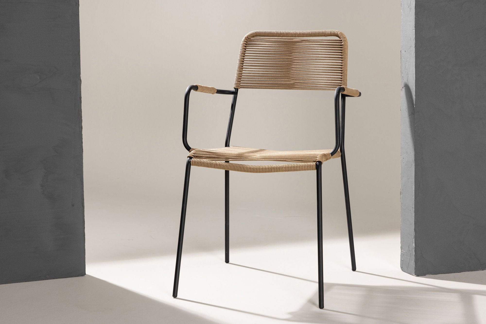Venture Home Lindos - Armchair - Black Alu / Latte Rope