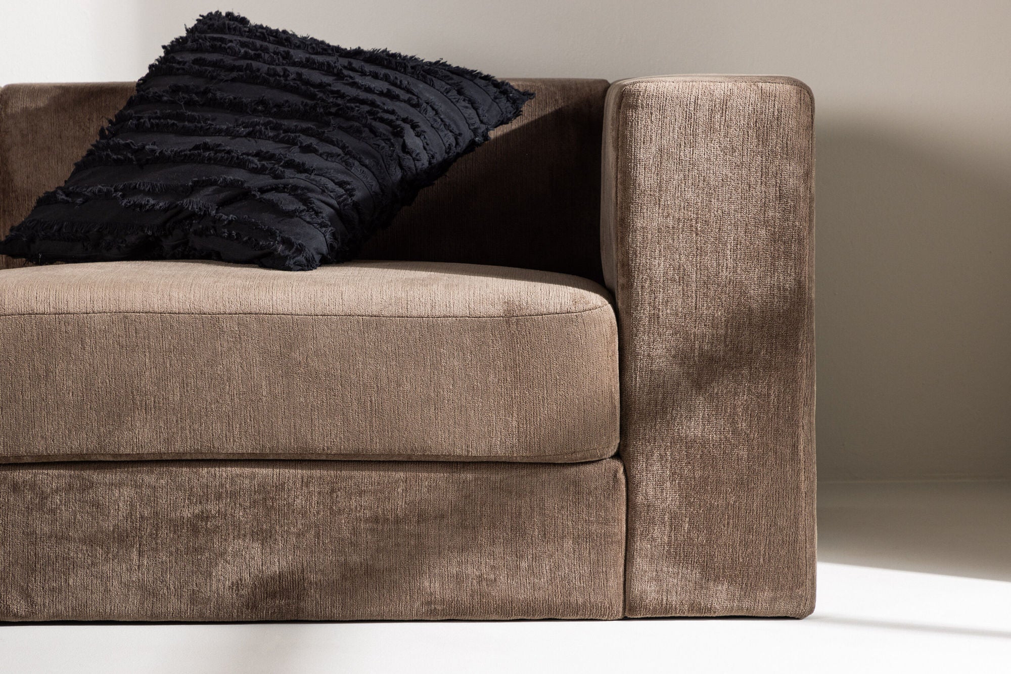 Venture Home Lumi 3-seat Sofa - Brown Linen /