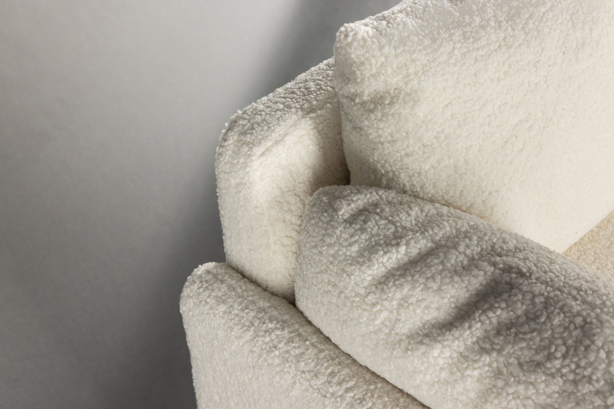 Venture Home Vindel Sofa - / White Teddy