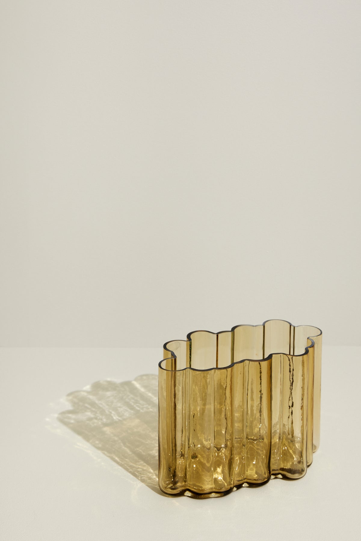 Umber vase rav