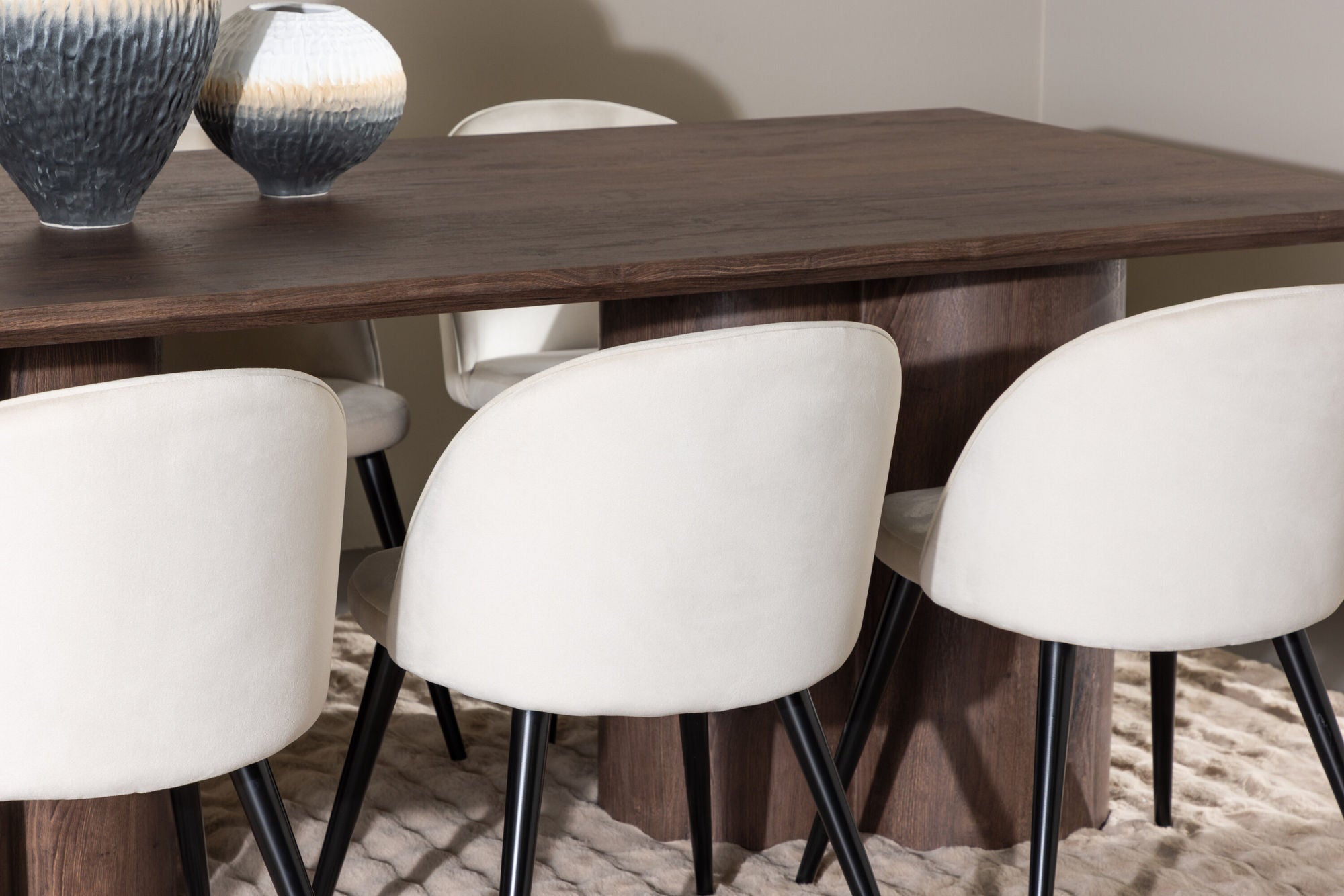 Venture Home Olivia spisebord with Velvet Spisebordsstol