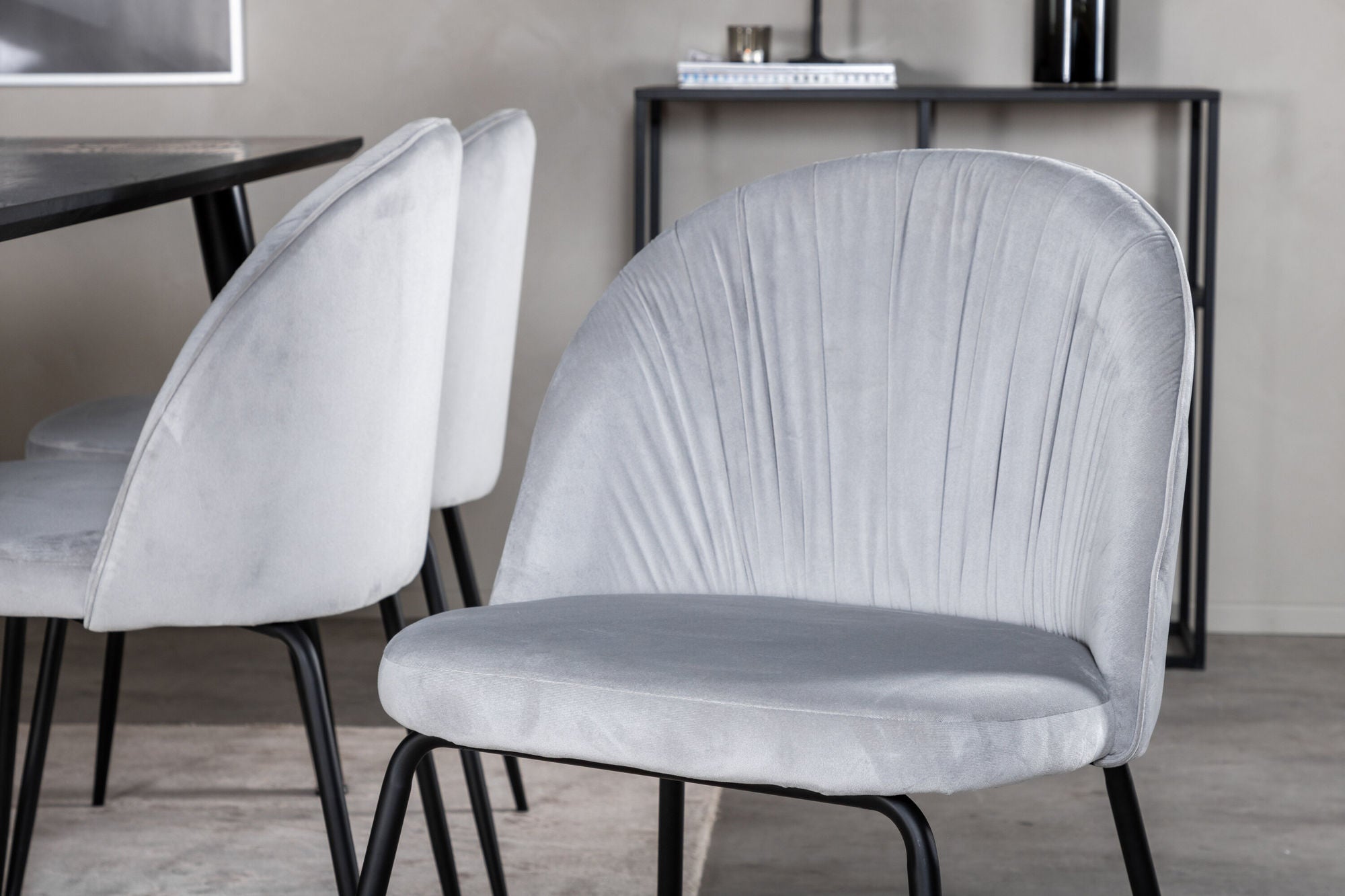 Venture Home Dipp spisebord - 180*90cm - Black Veneer / all black legs +Wrinkles Dining