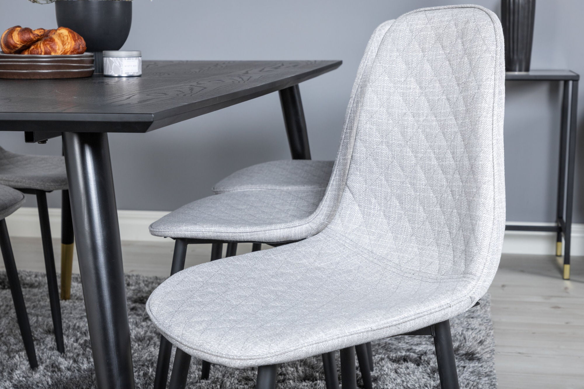 Venture Home Dipp spisebord - 180*90cm - Black / Black Brass+Polar Diamond Spisebordsstol - Black Legs - Grey Fabric_6