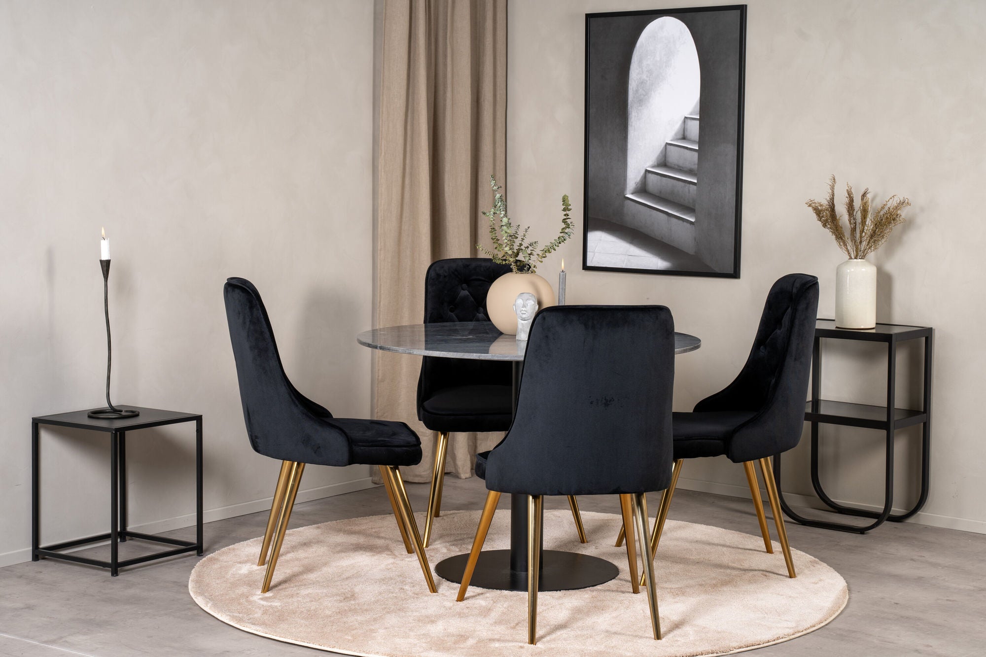 Venture Home Estelle spisebord round 106cm Grey Marble / Black Legs - Velvet Deluxe stol - Black/Matt Brass Leg 4