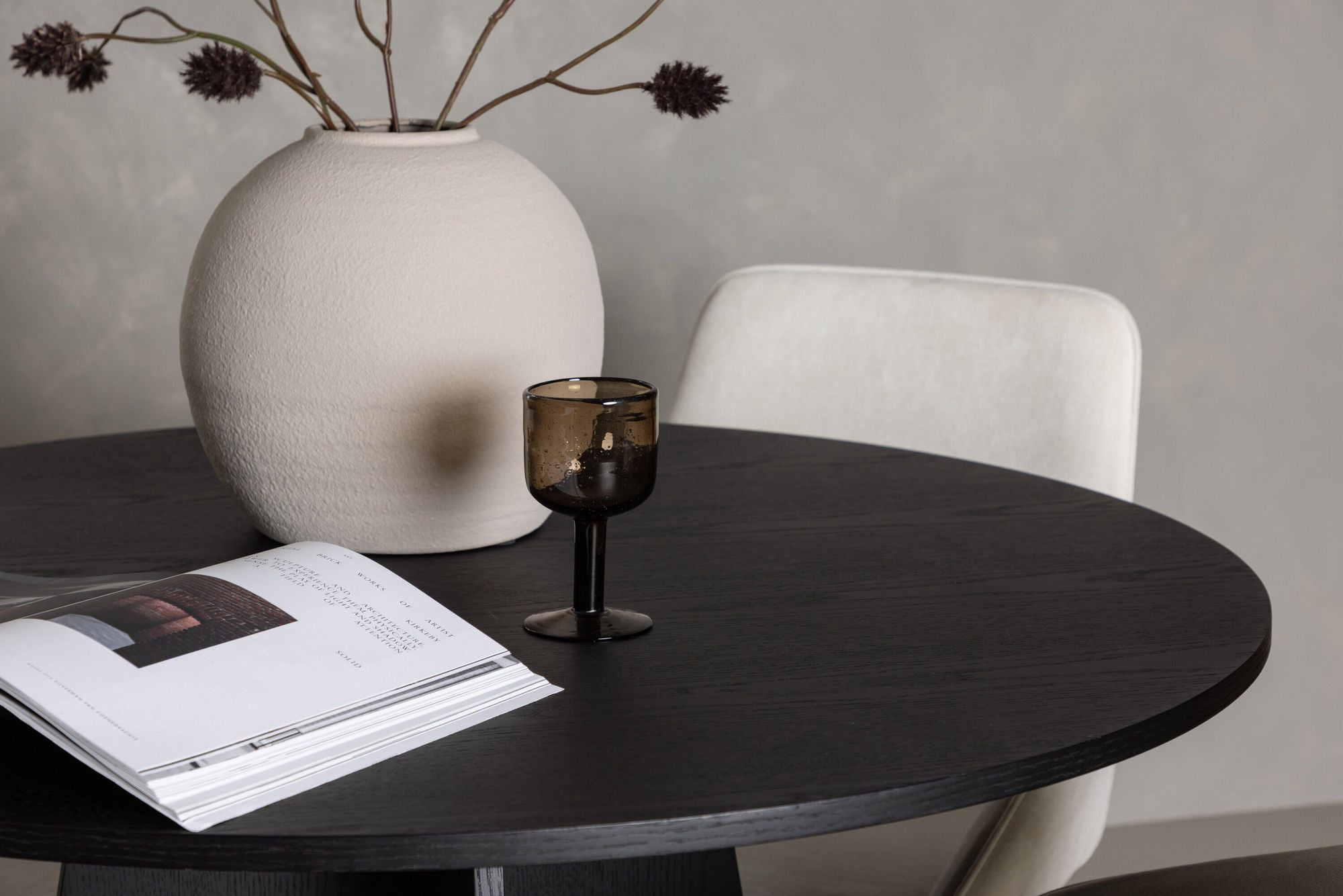 Venture Home Bootcut rund spisebord - Black / Black Fanéer +Rosie Spisebordsstol - Black / Beige Fabric _4