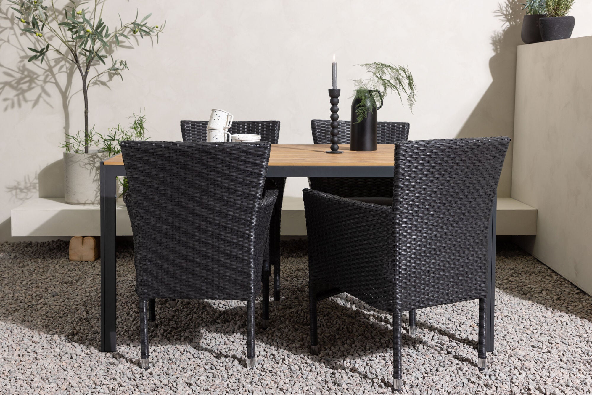 Venture Home Break Diningbord Alumnium - Black / Nature Rectangular 90*150* +Malina Diningchair Alumnium - Black / Wicker _4